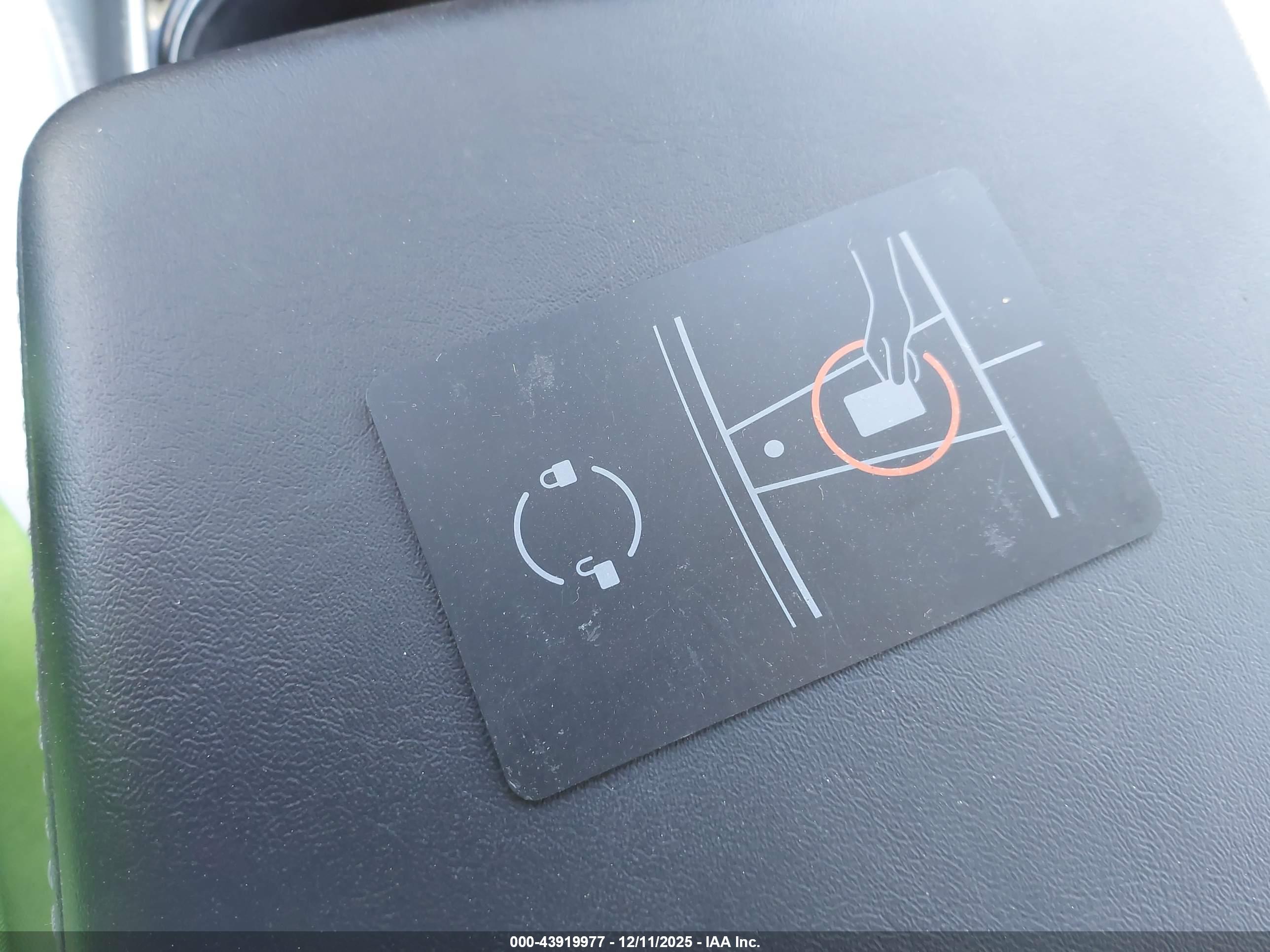 TESLA MODEL image 11