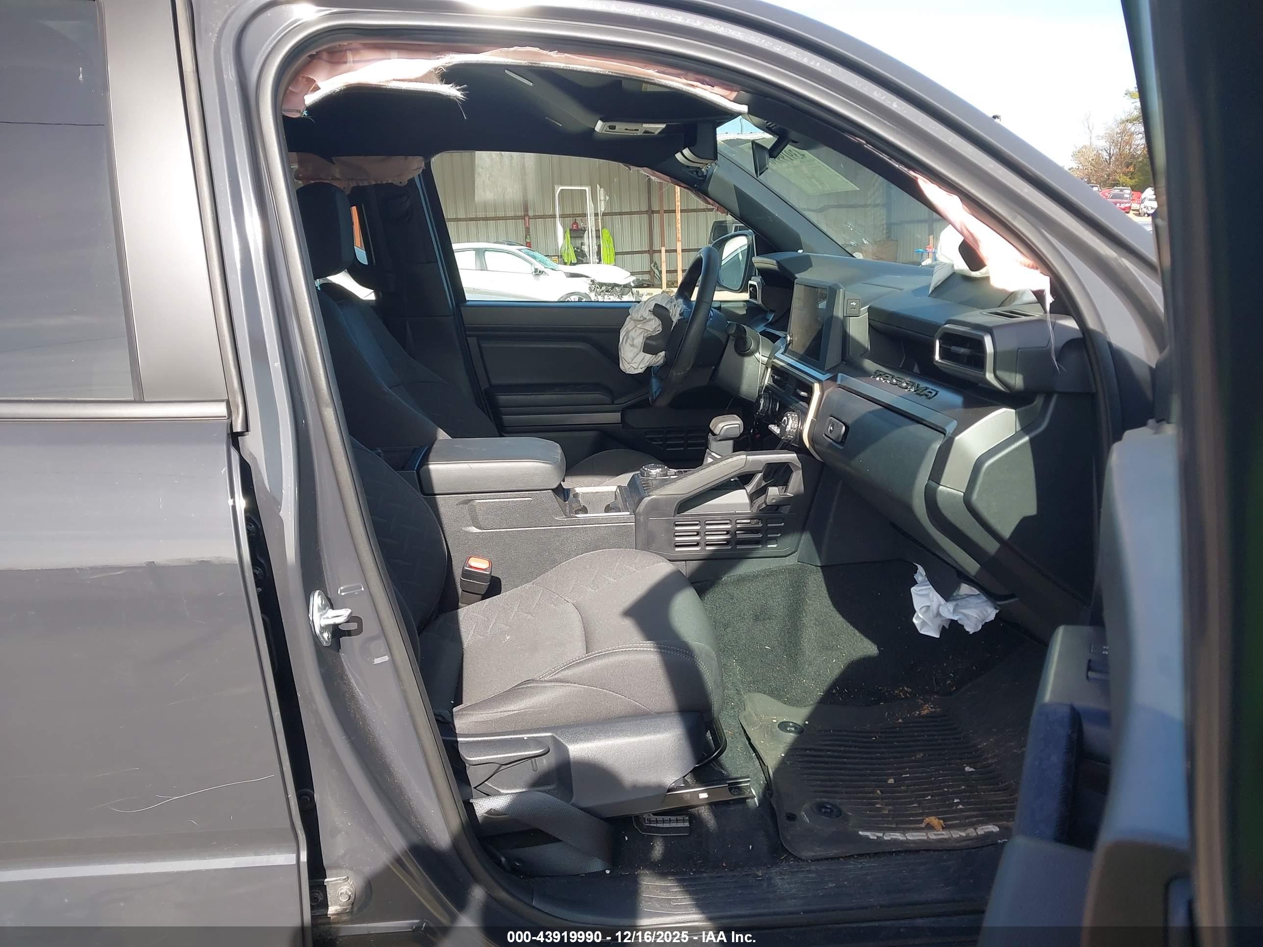 TOYOTA TACOMA image 5