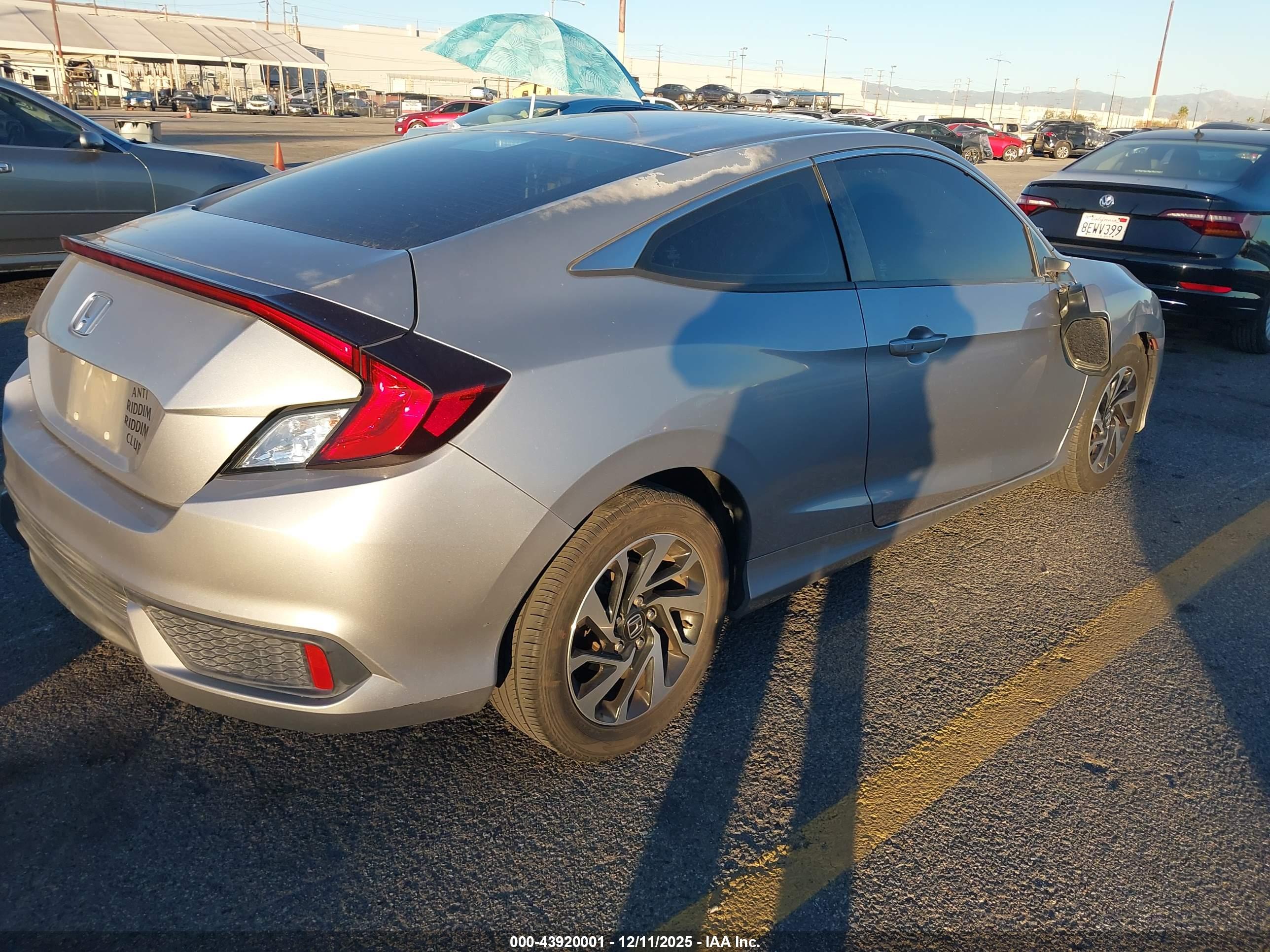 HONDA CIVIC image 4