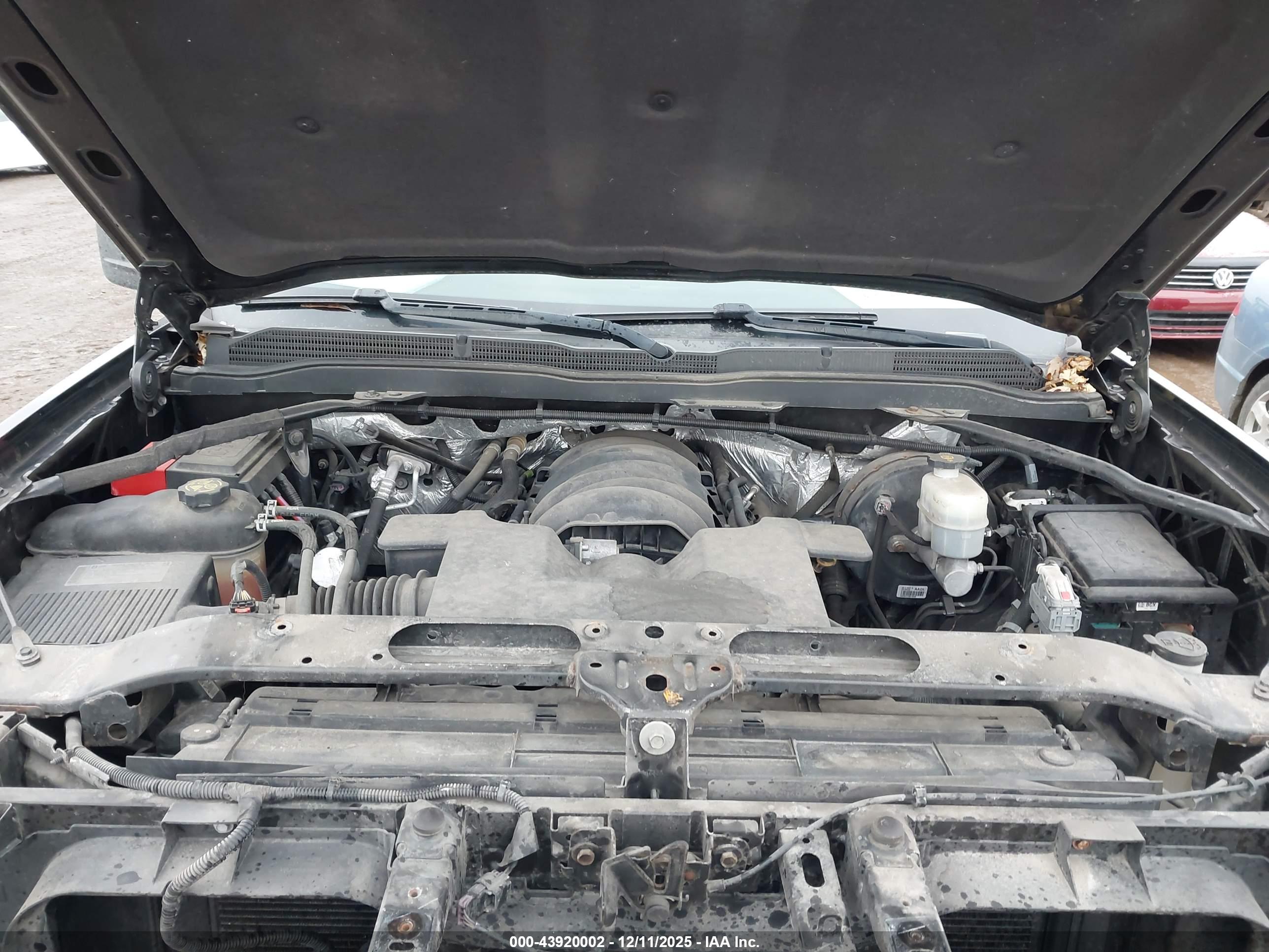 CHEVROLET SILVERADO image 10