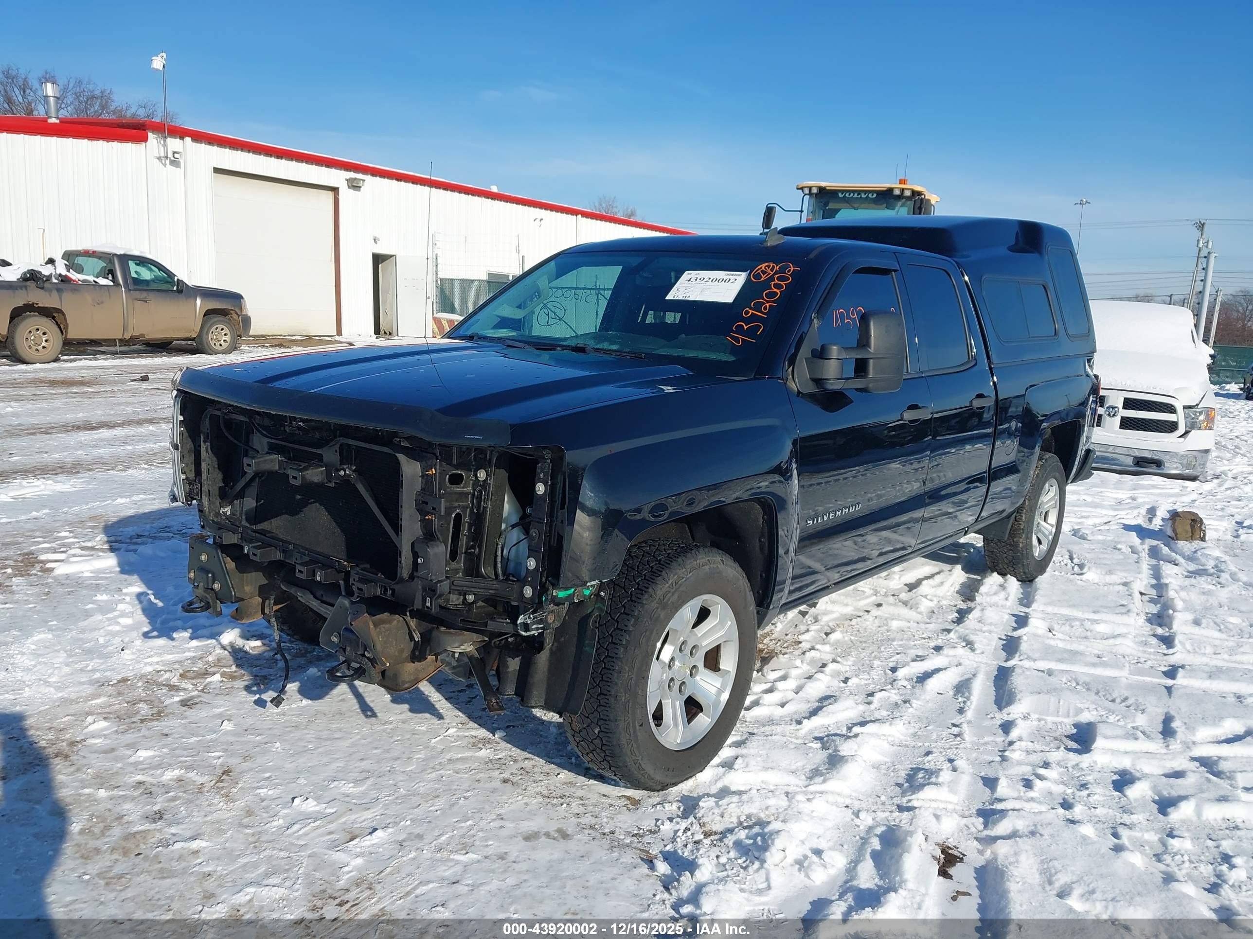CHEVROLET SILVERADO image 2