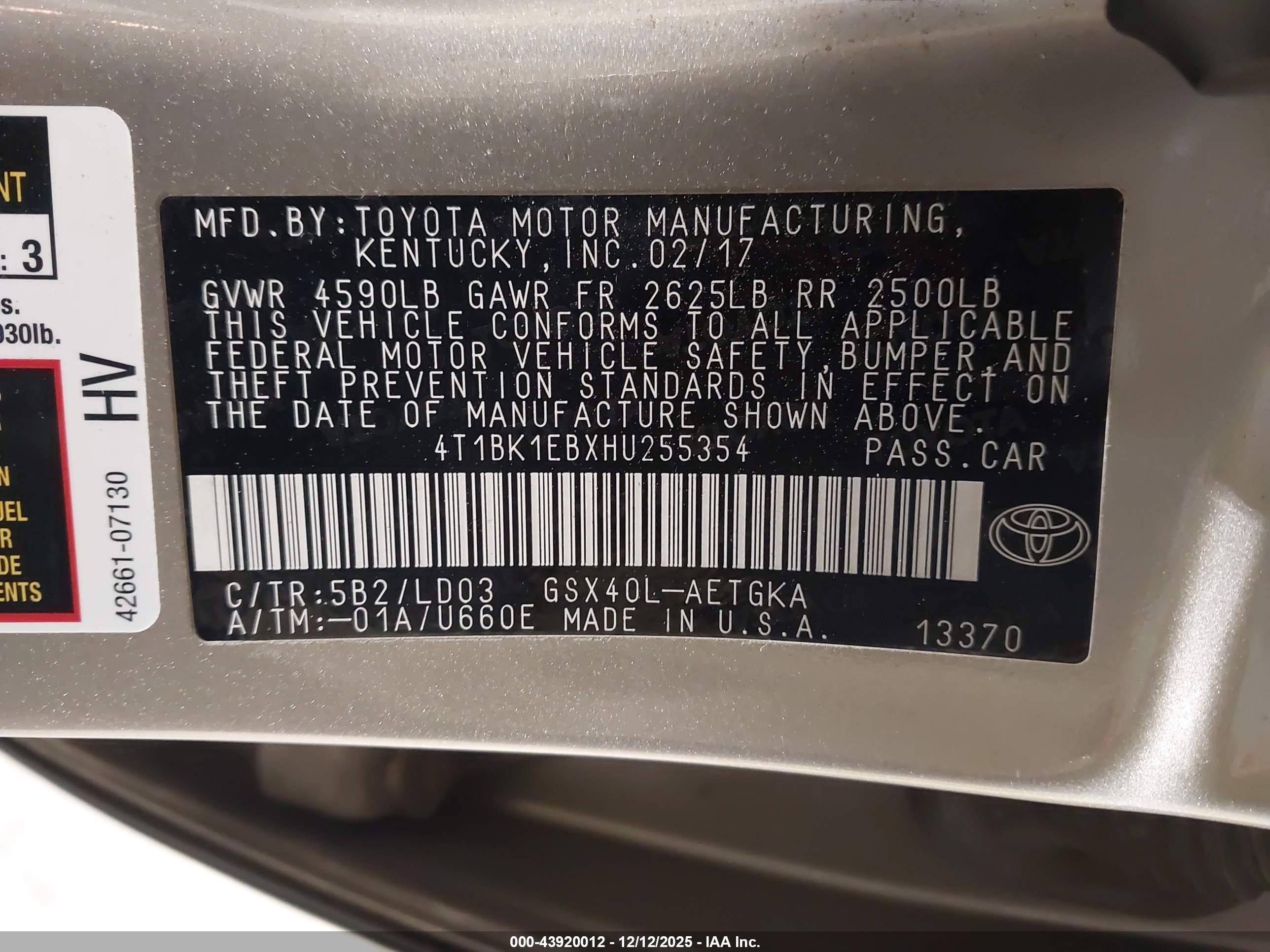 TOYOTA AVALON image 9