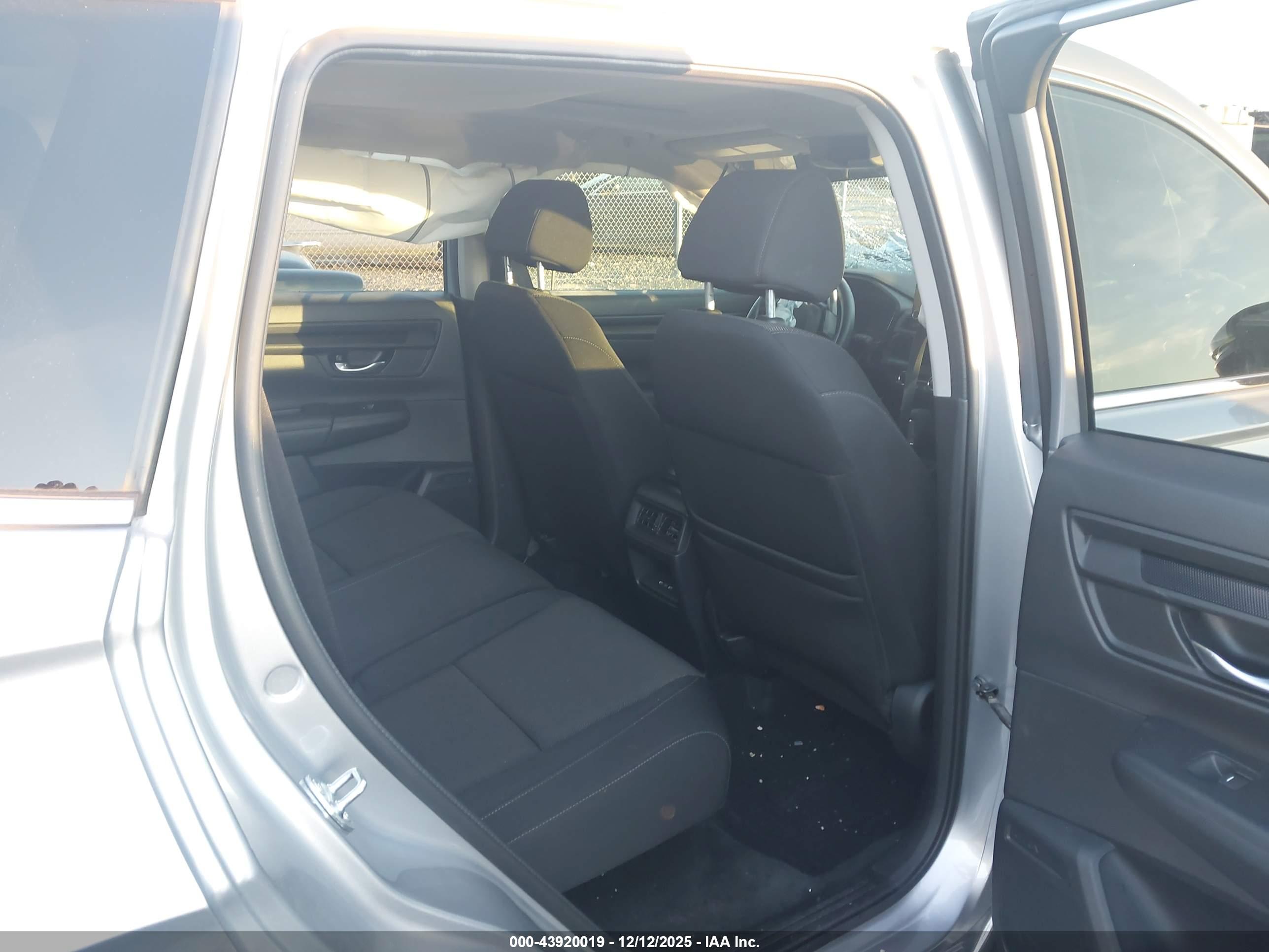 HONDA CR-V image 8