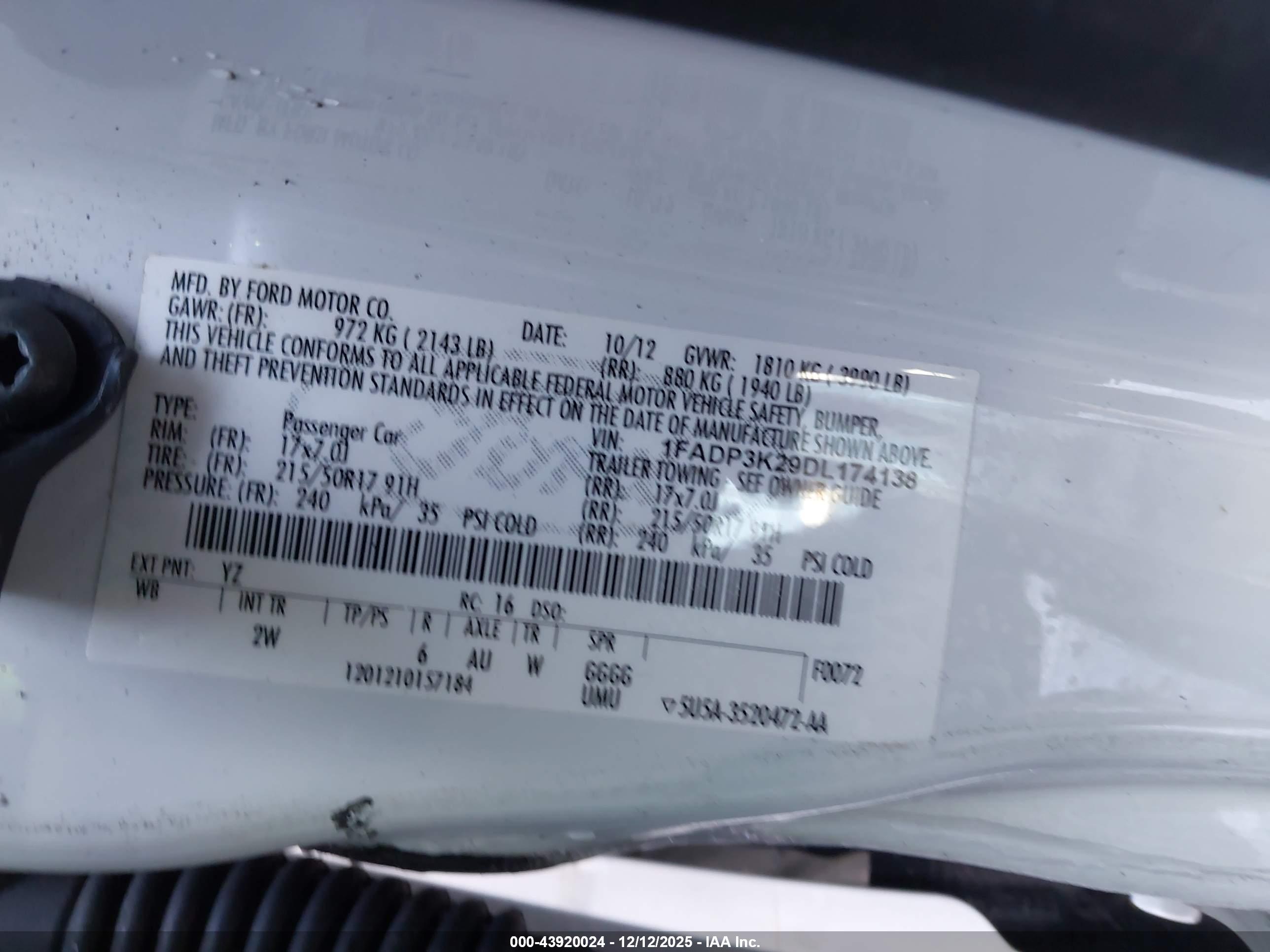 FORD FOCUS image 9
