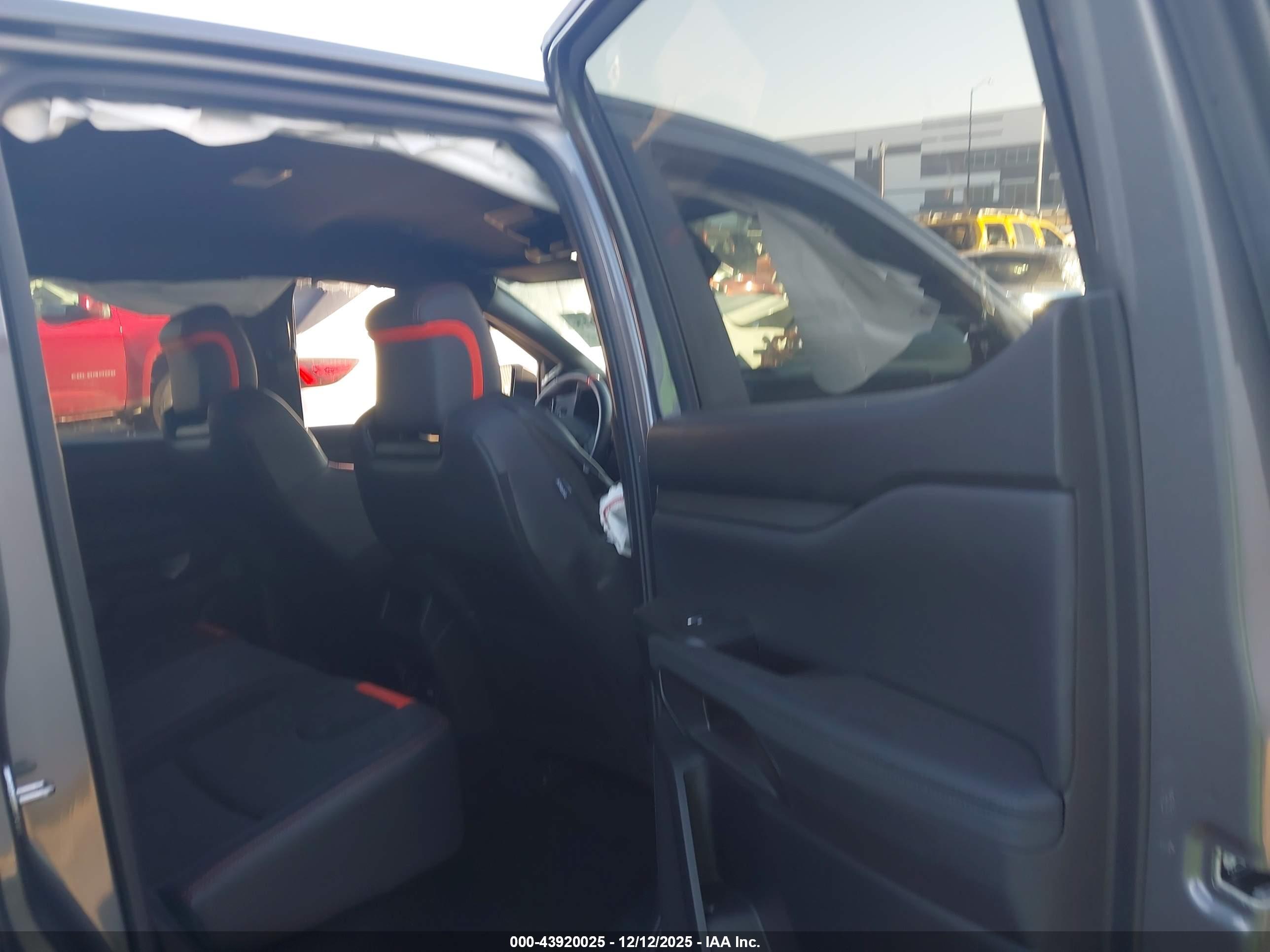 FORD RANGER image 8