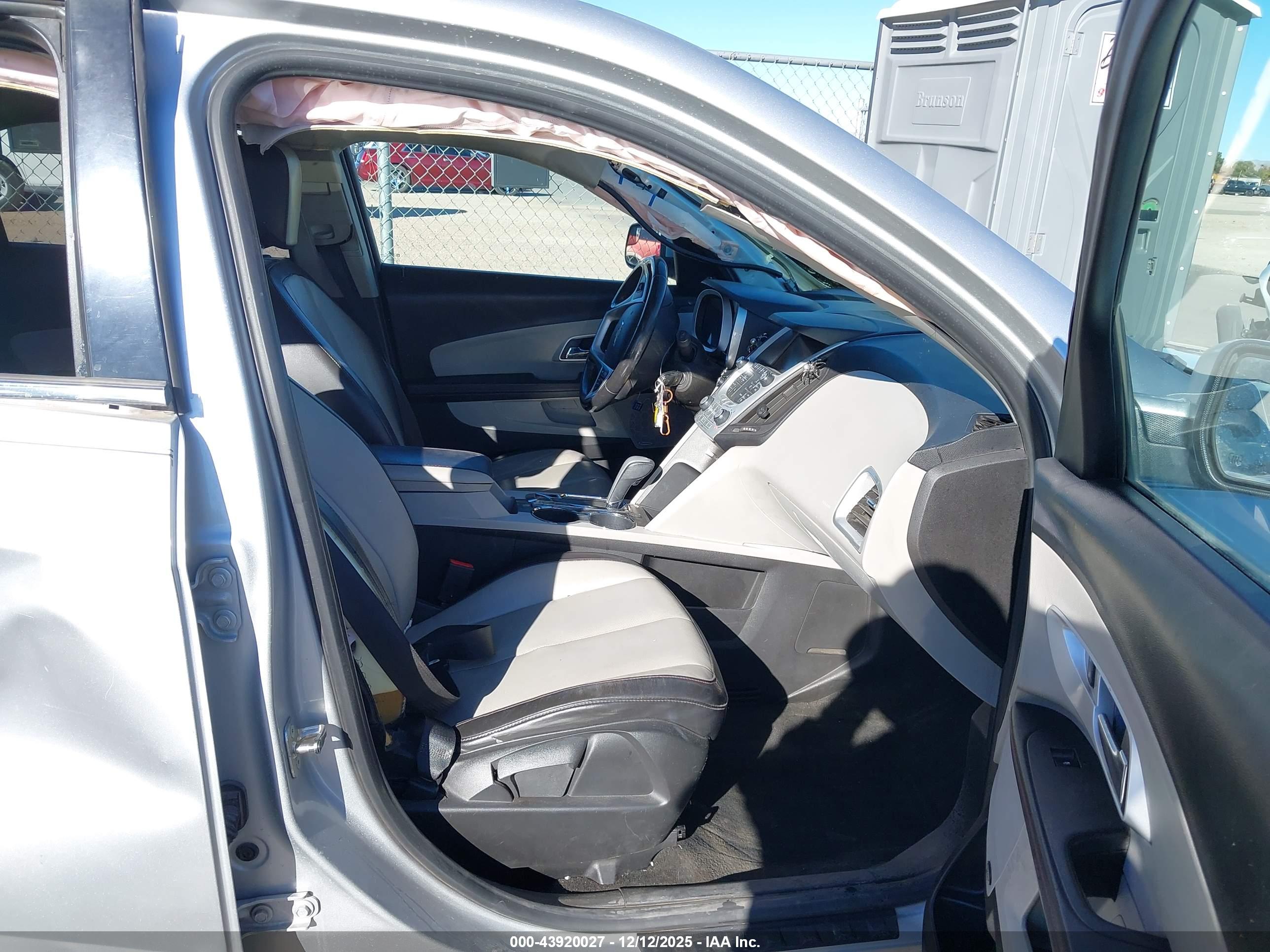 CHEVROLET EQUINOX image 5