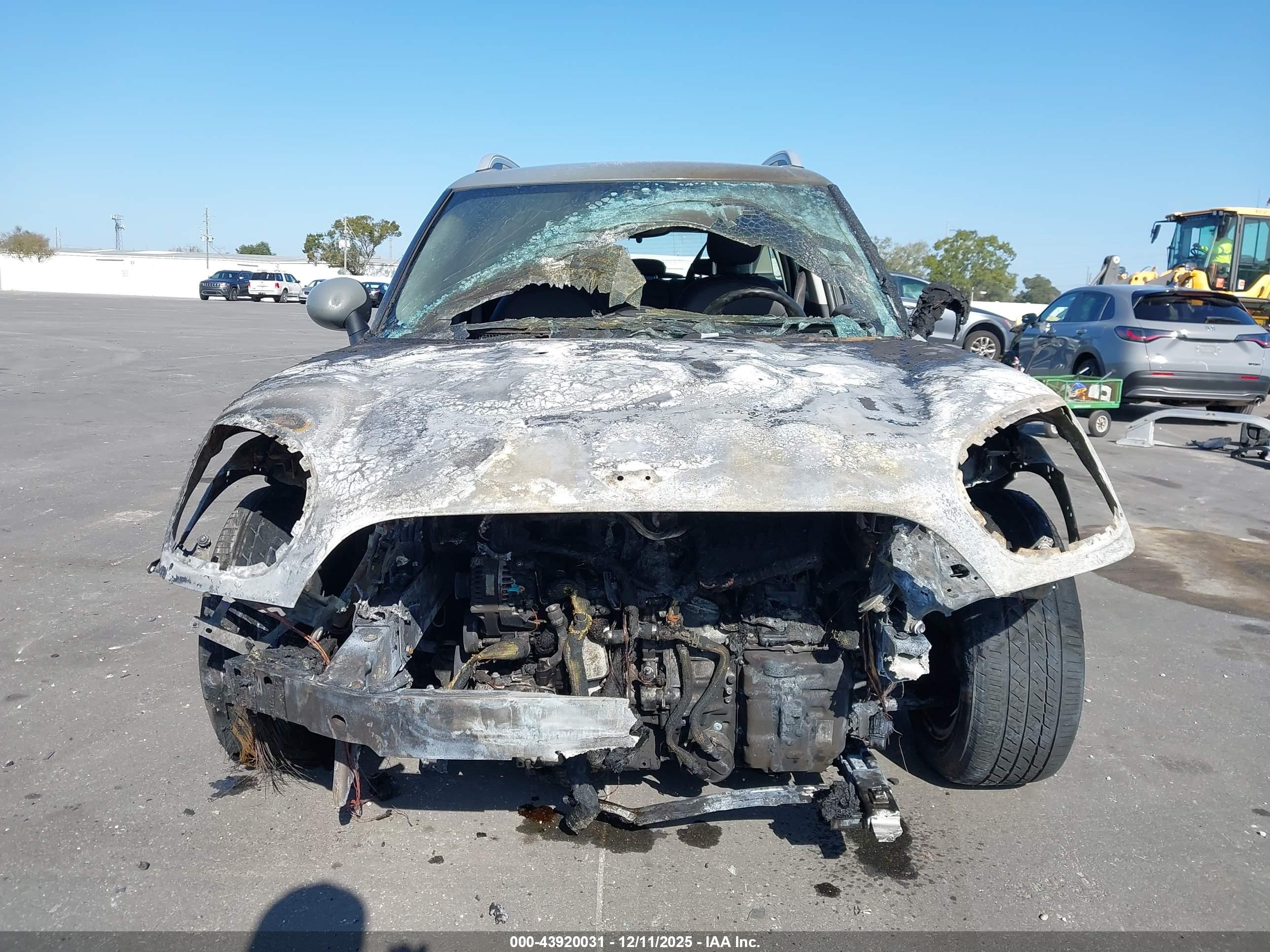 MINI COUNTRYMAN image 6