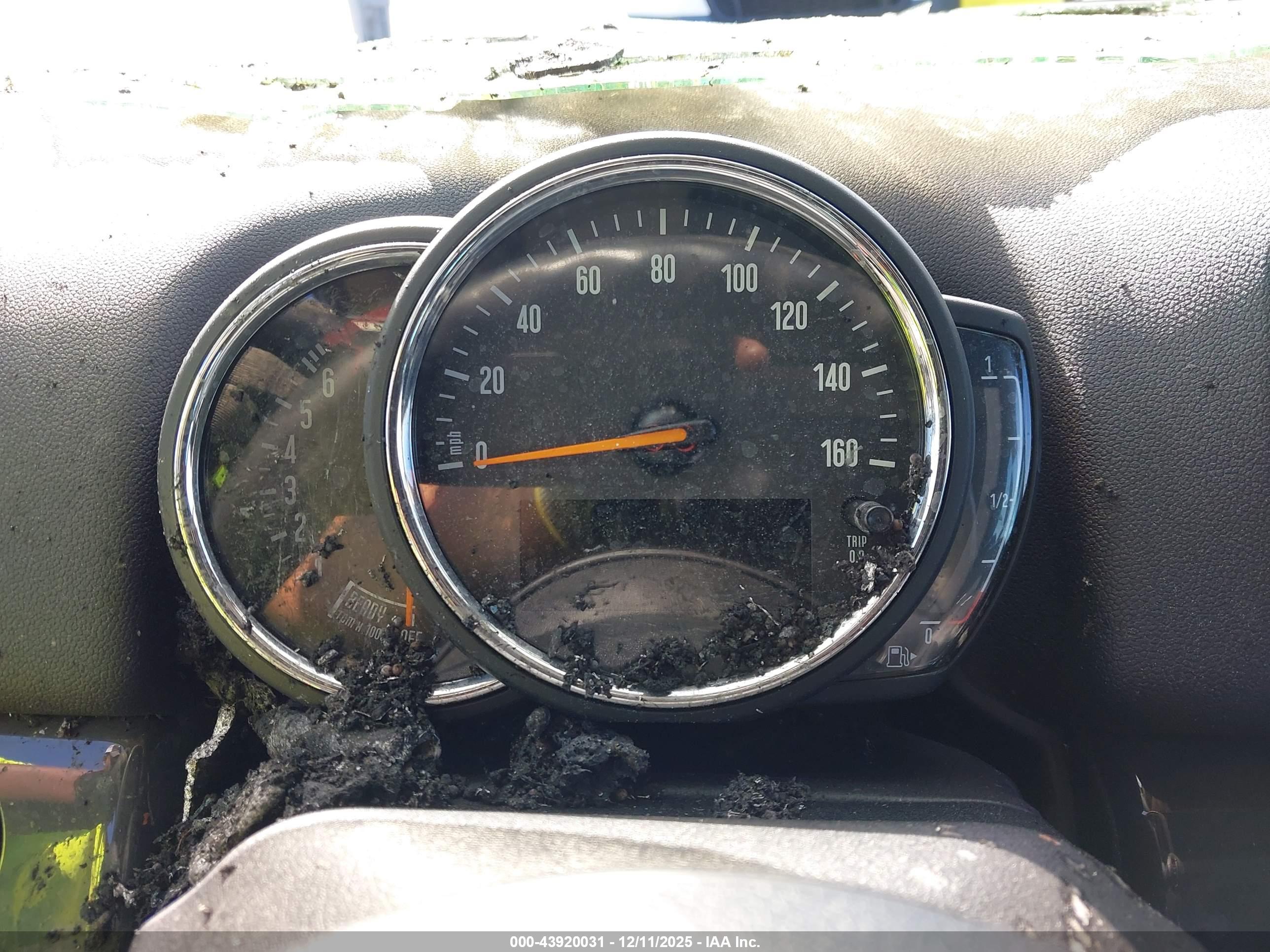 MINI COUNTRYMAN image 7