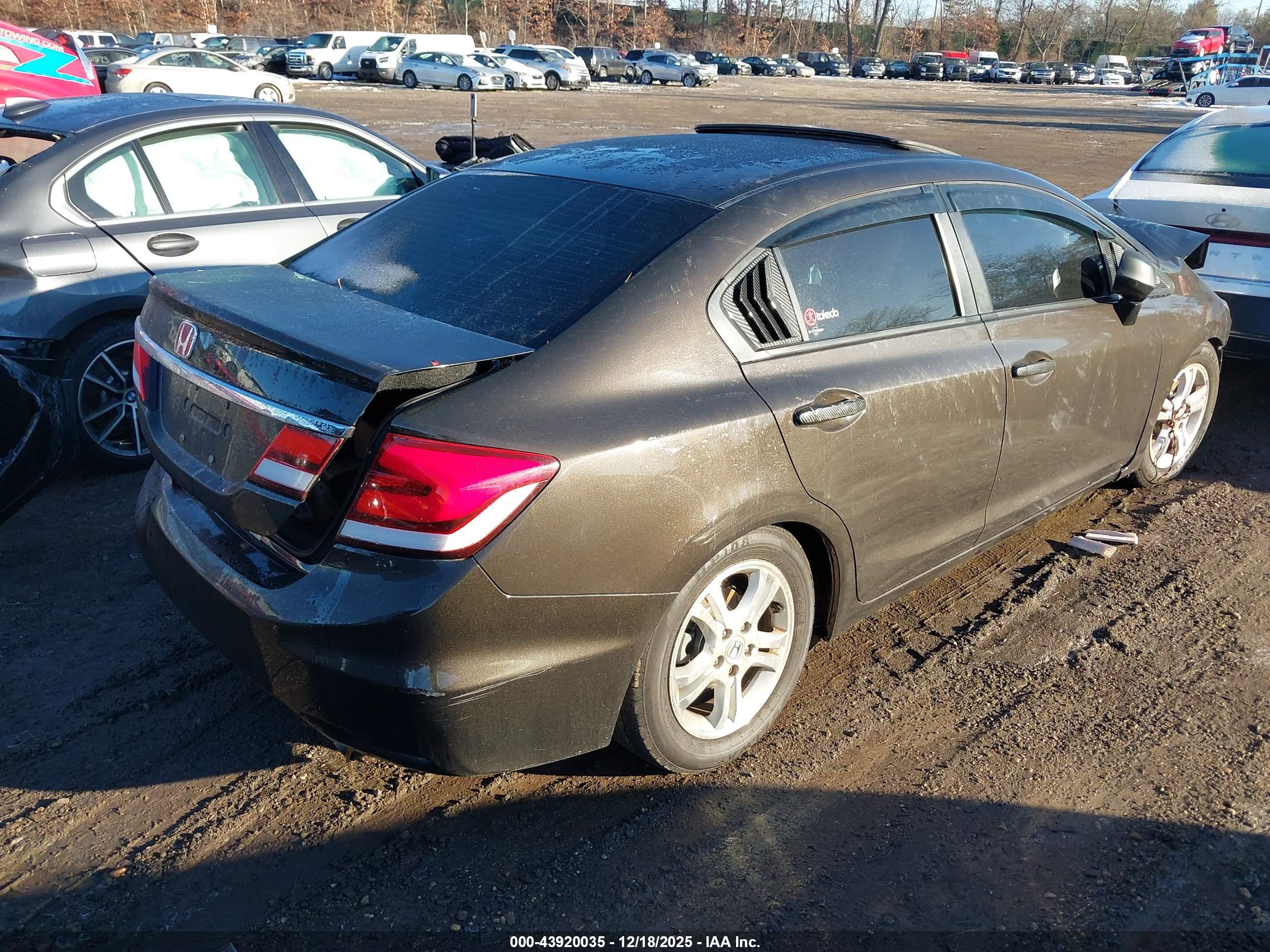 HONDA CIVIC image 4