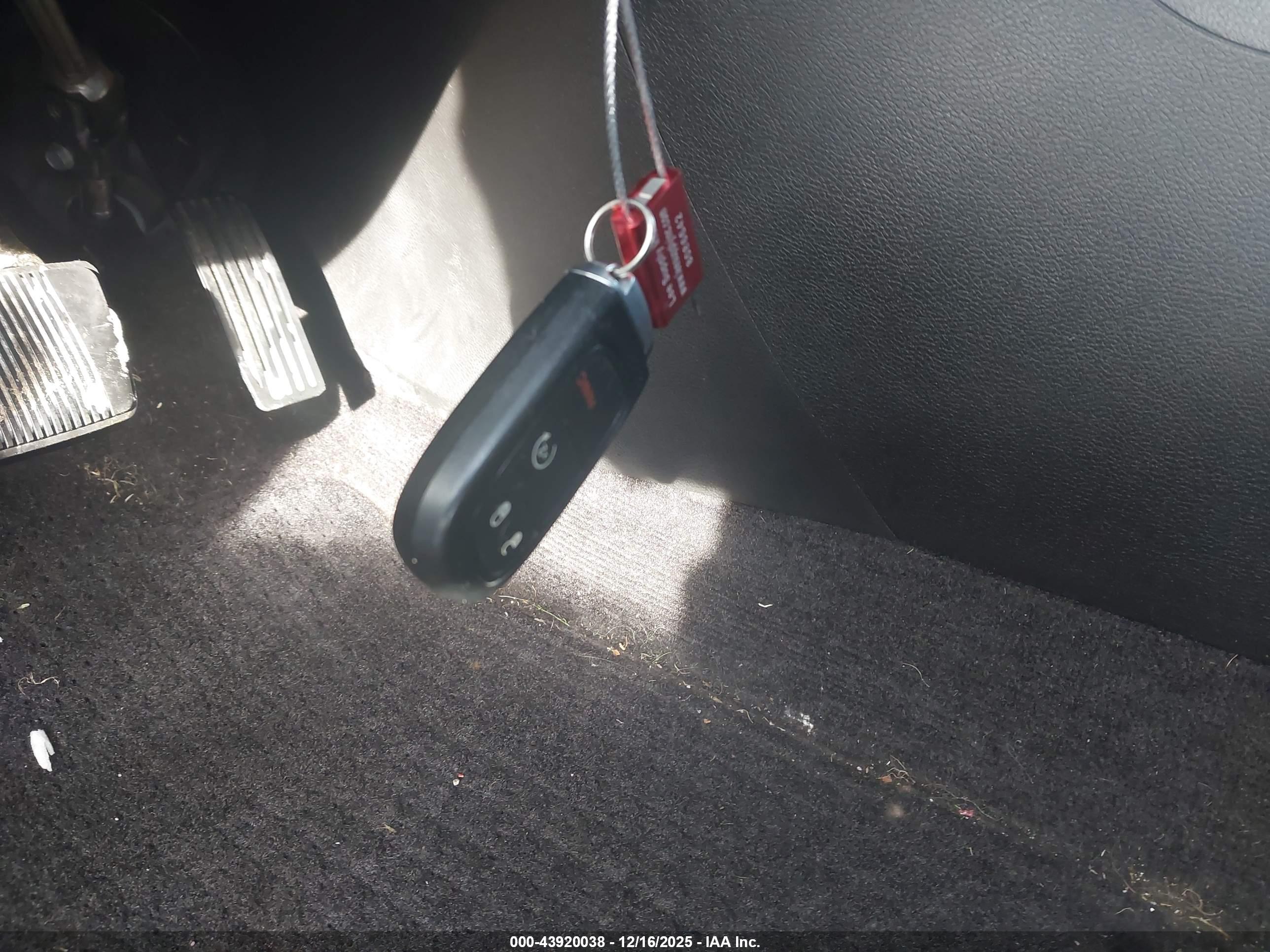 JEEP CHEROKEE image 11