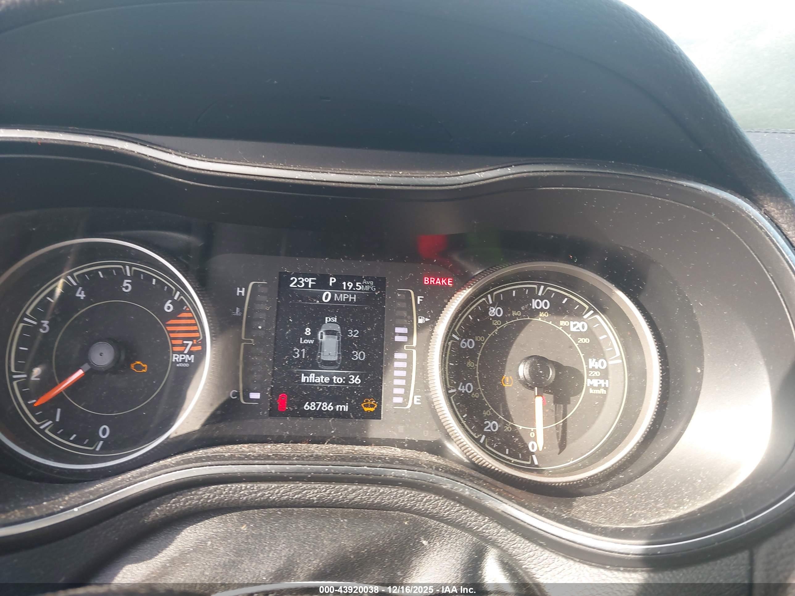 JEEP CHEROKEE image 7