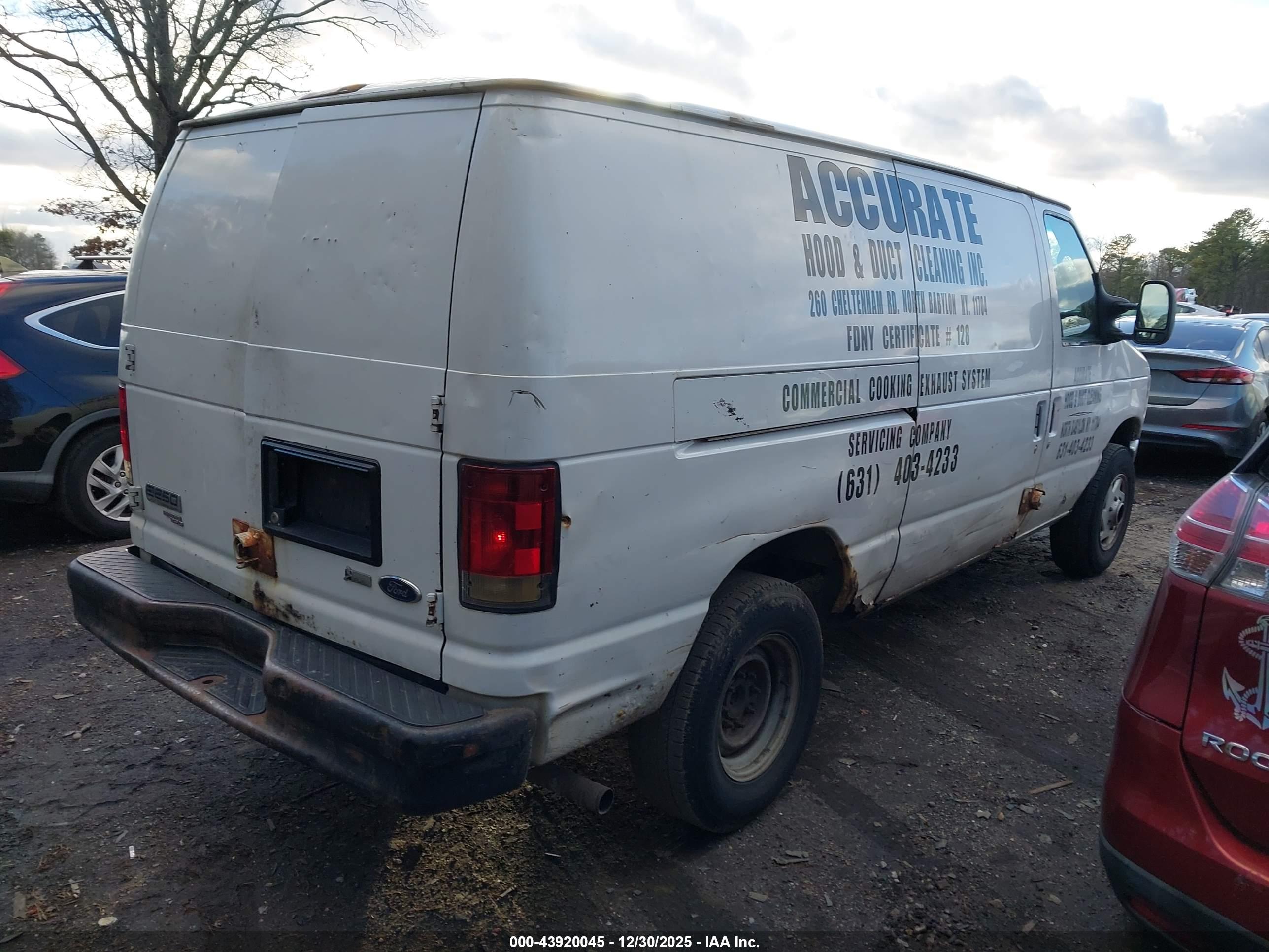 FORD E-250 image 4