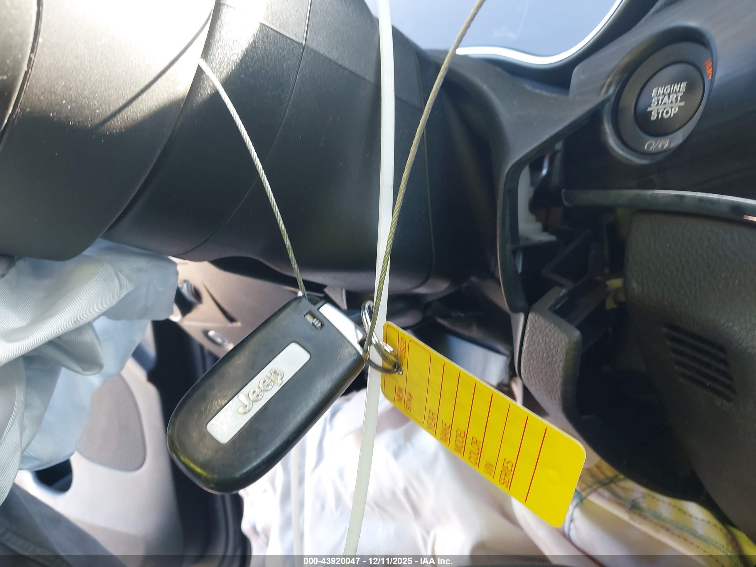 JEEP GRAND image 11