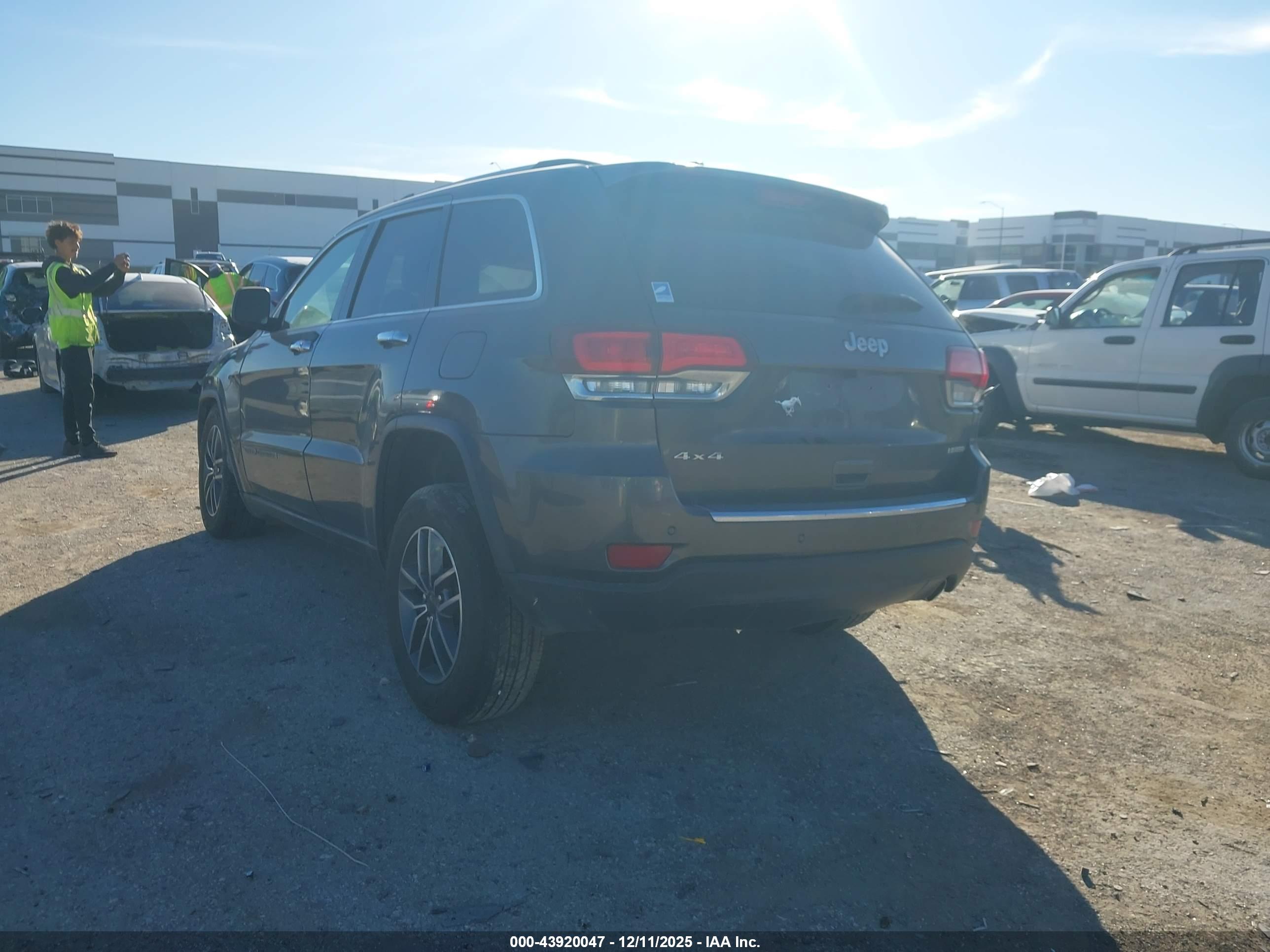 JEEP GRAND image 3