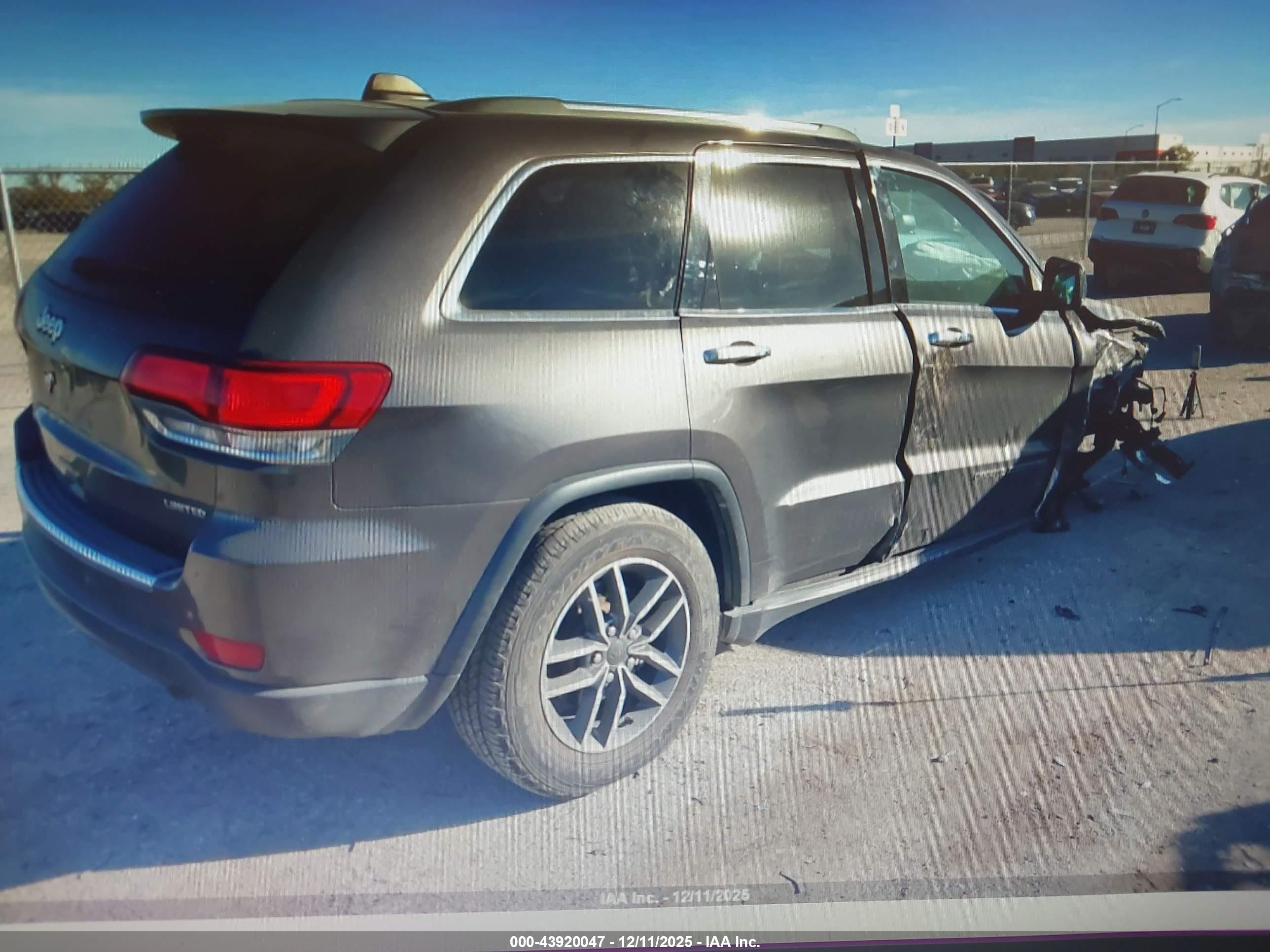 JEEP GRAND image 4