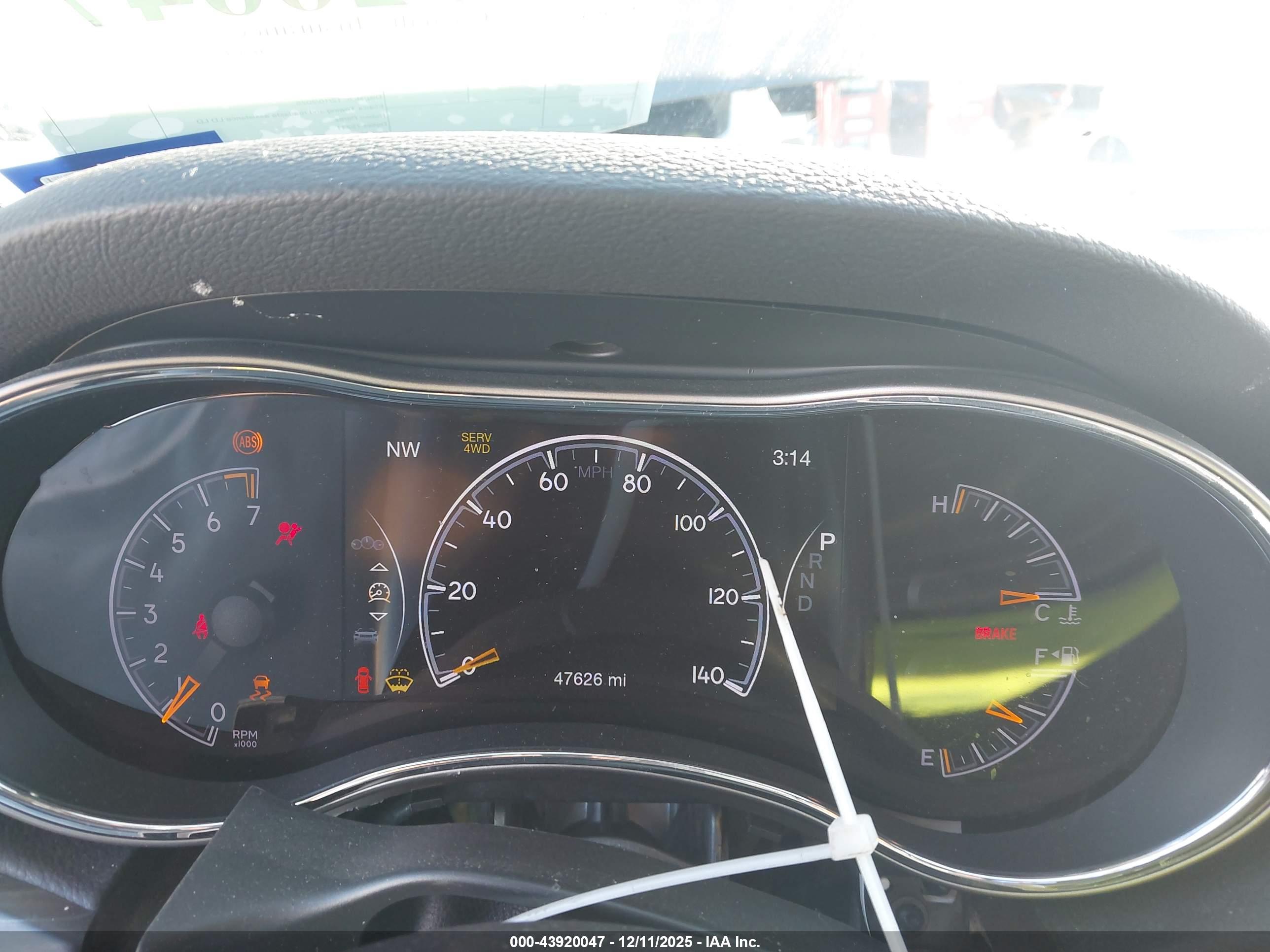 JEEP GRAND image 7