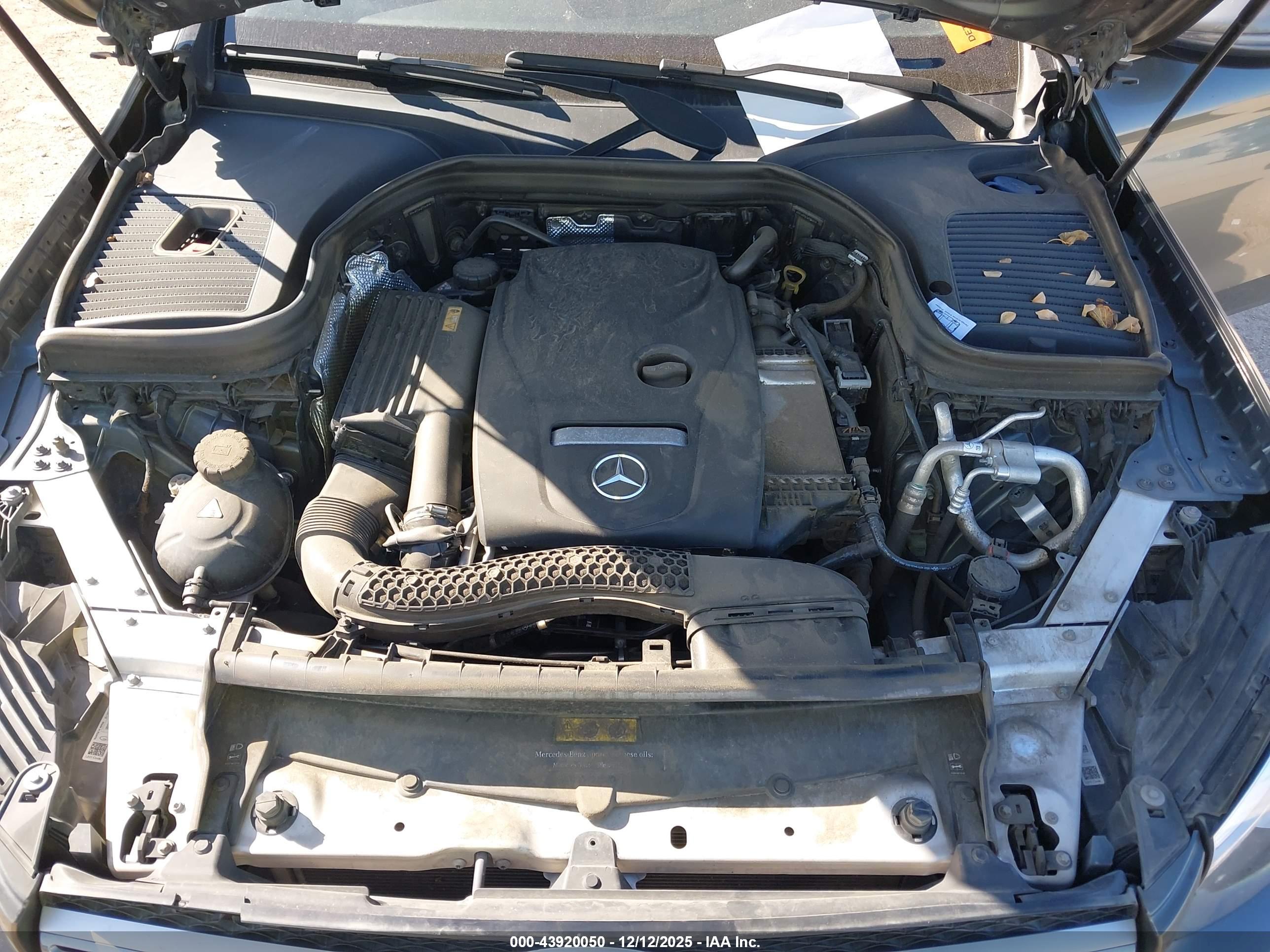 MERCEDES-BENZ GLC image 10