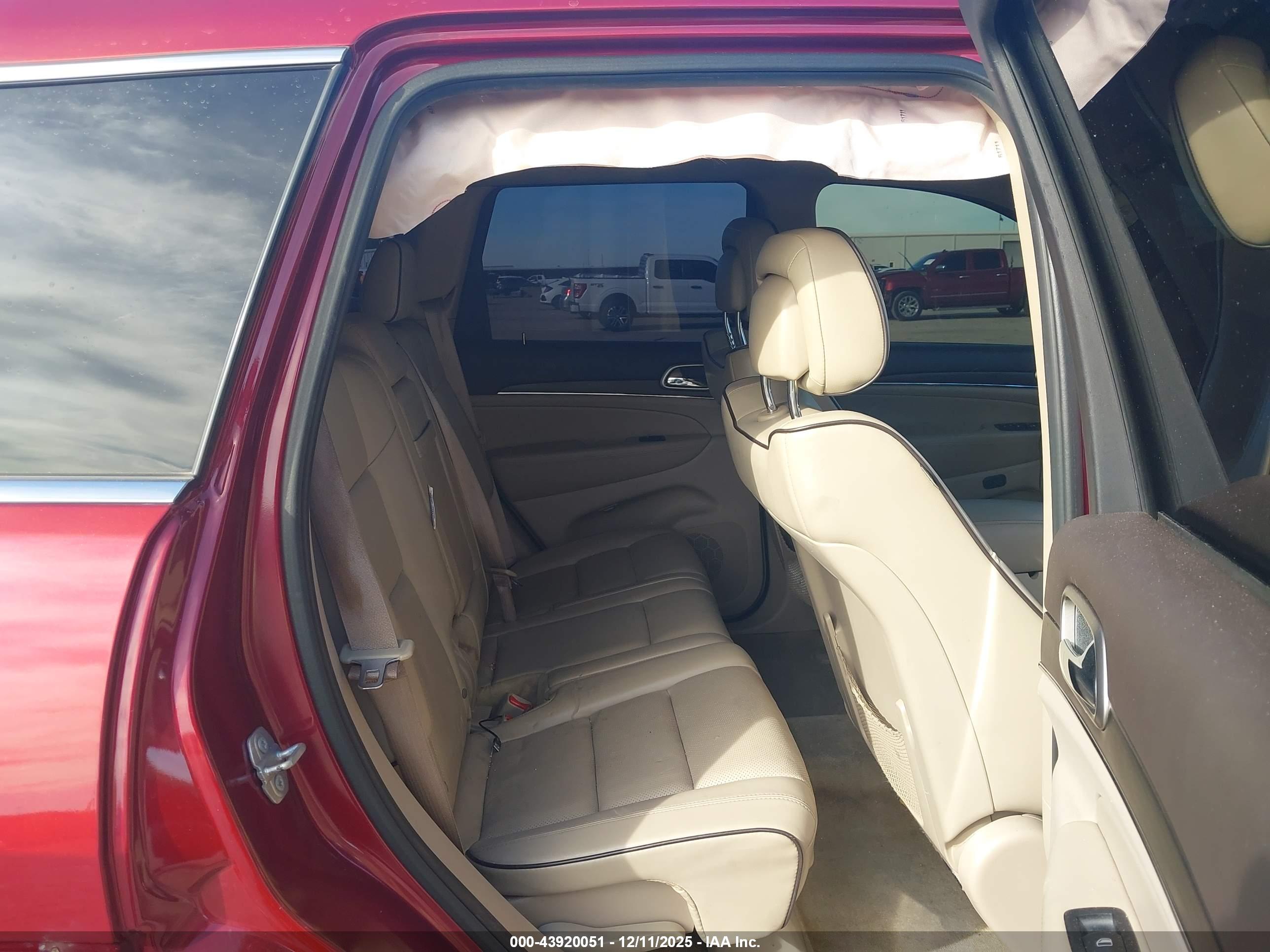 JEEP GRAND image 8