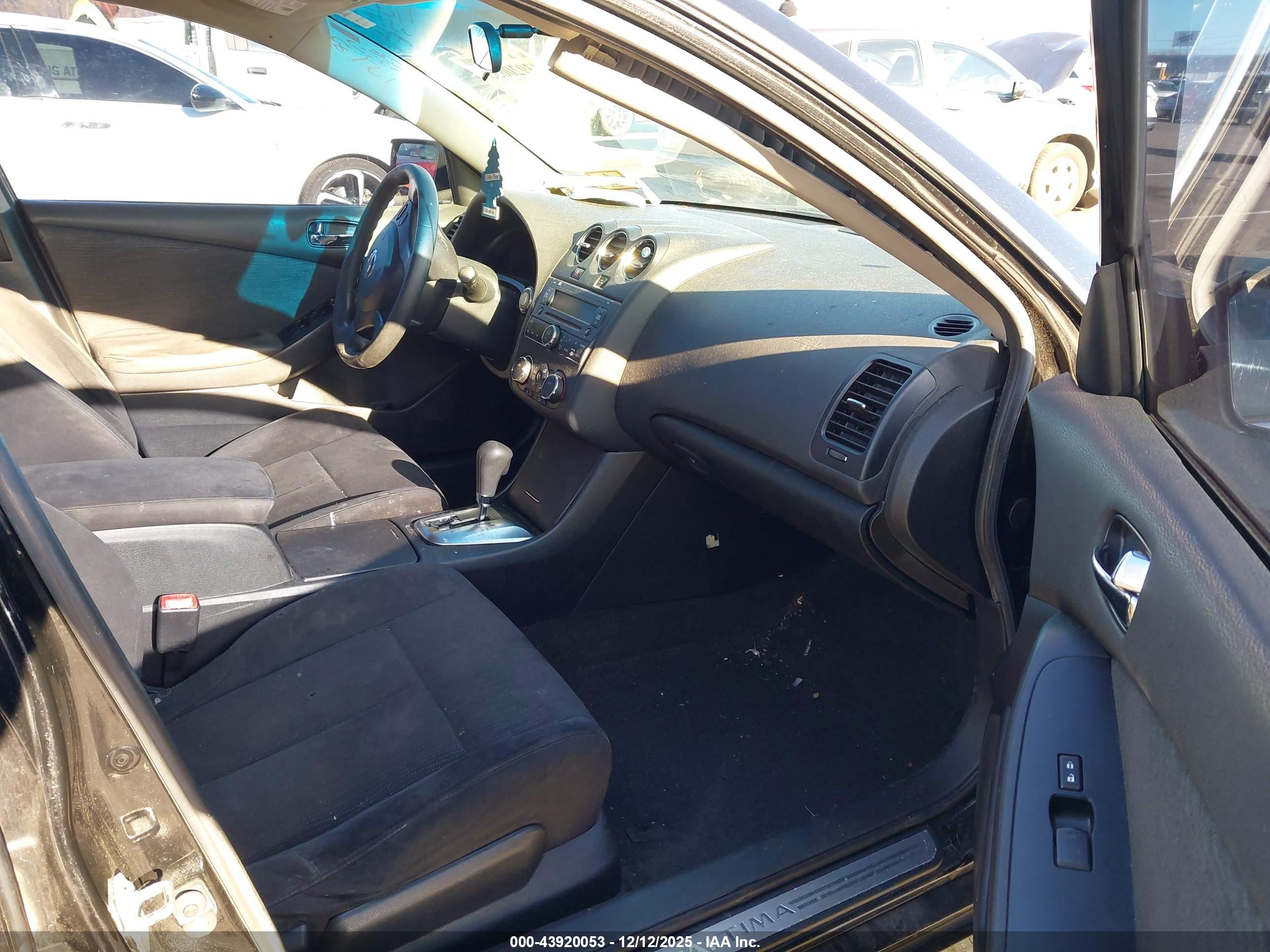 NISSAN ALTIMA image 5