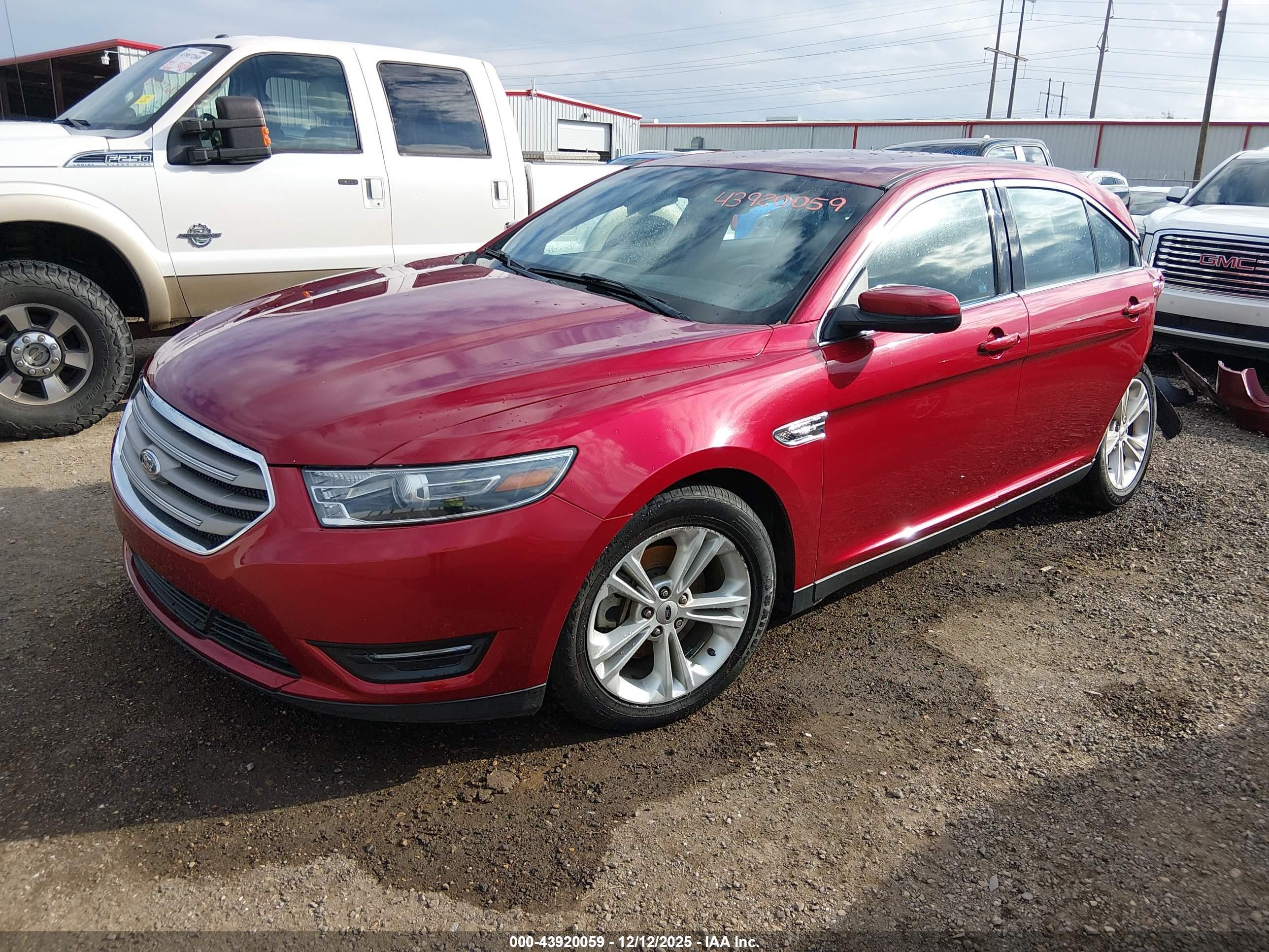 FORD TAURUS image 2
