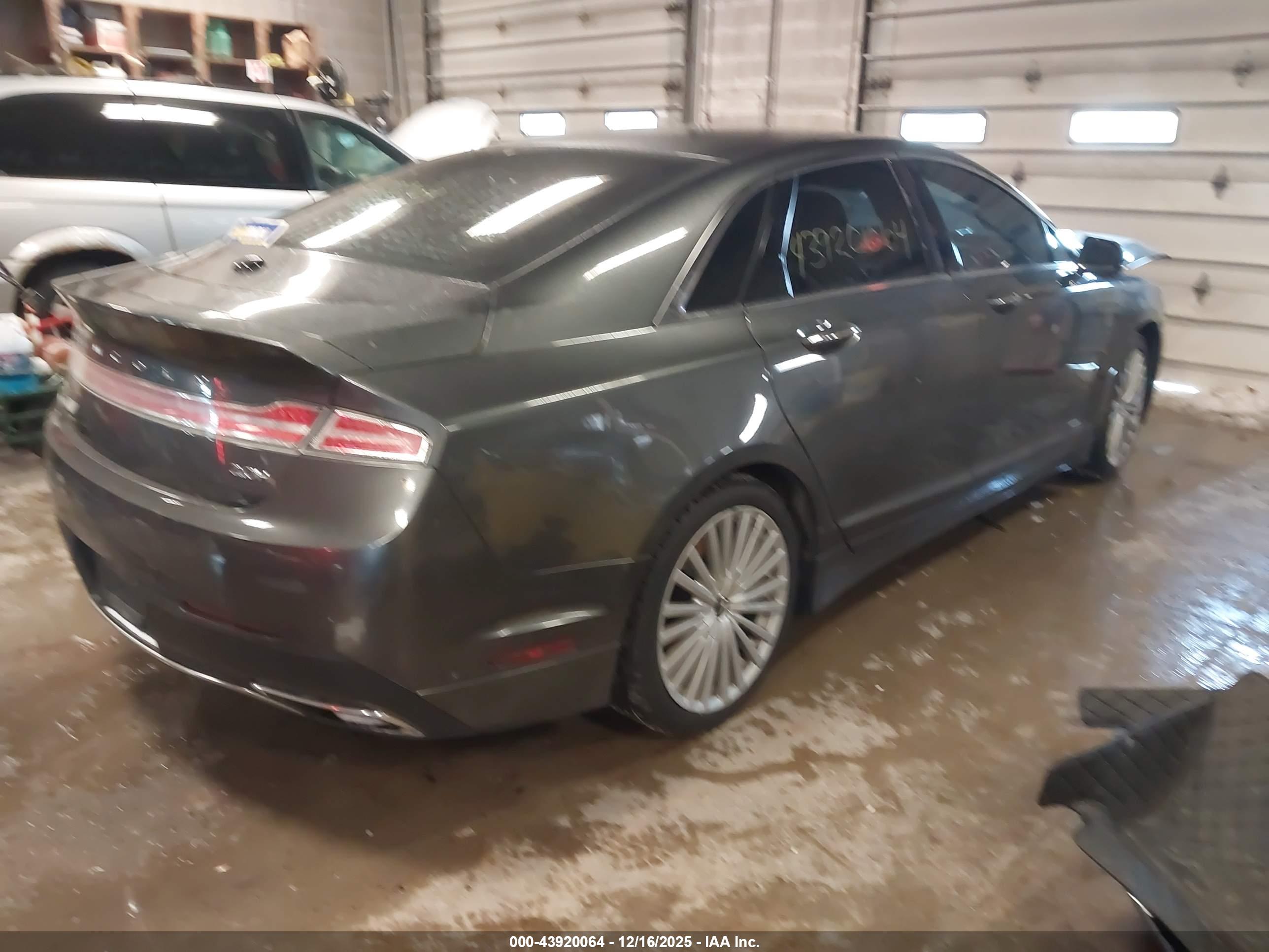 LINCOLN MKZ image 4