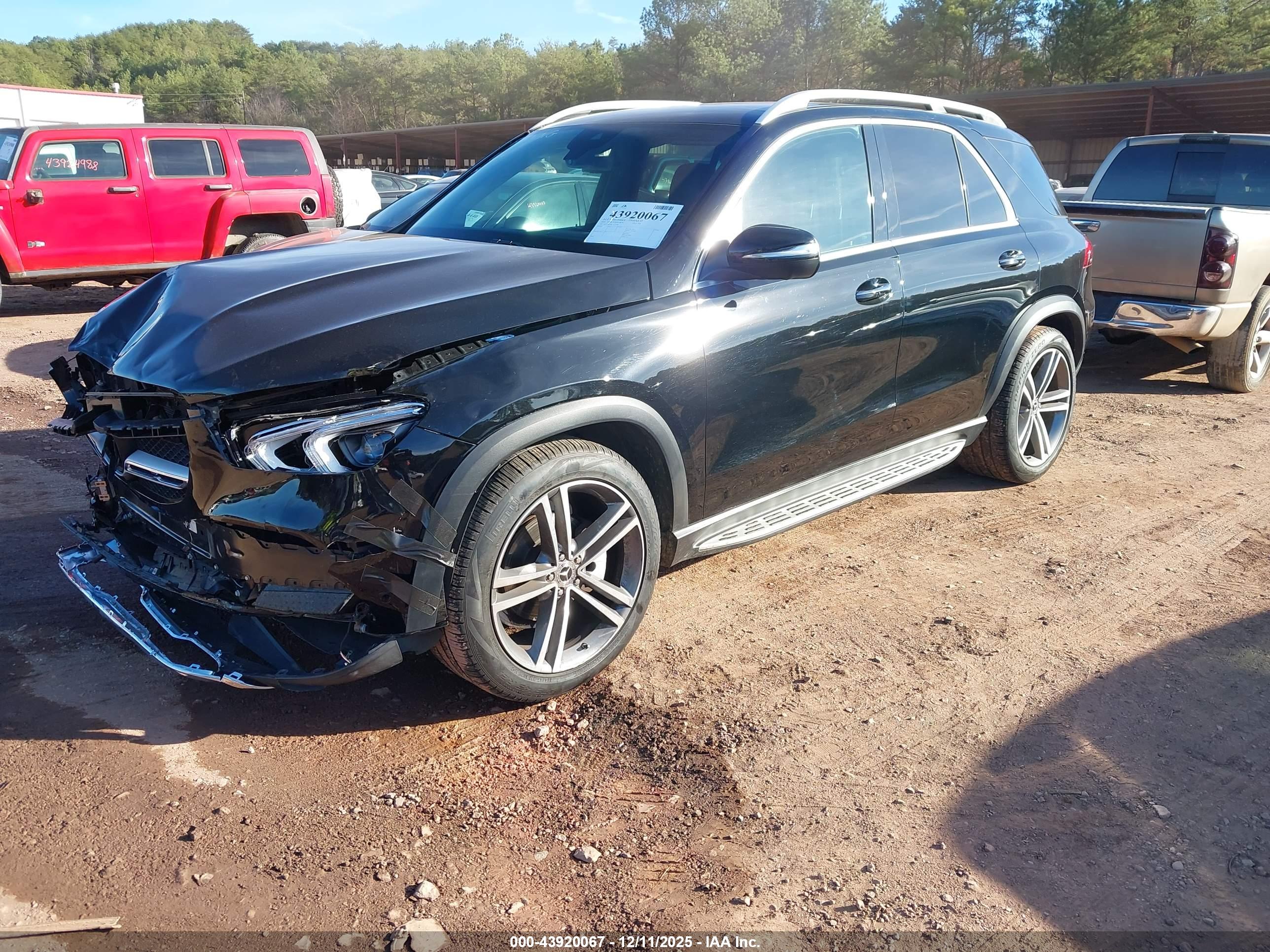 MERCEDES-BENZ GLE image 2
