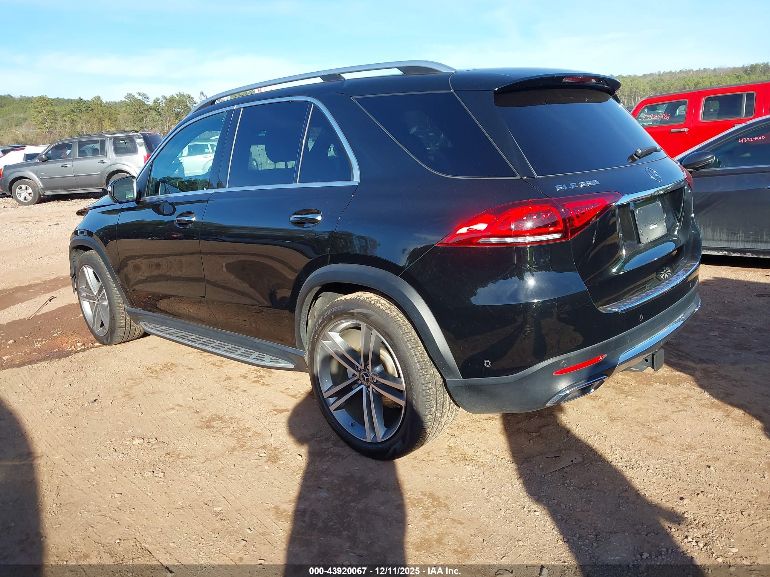 MERCEDES-BENZ GLE image 3