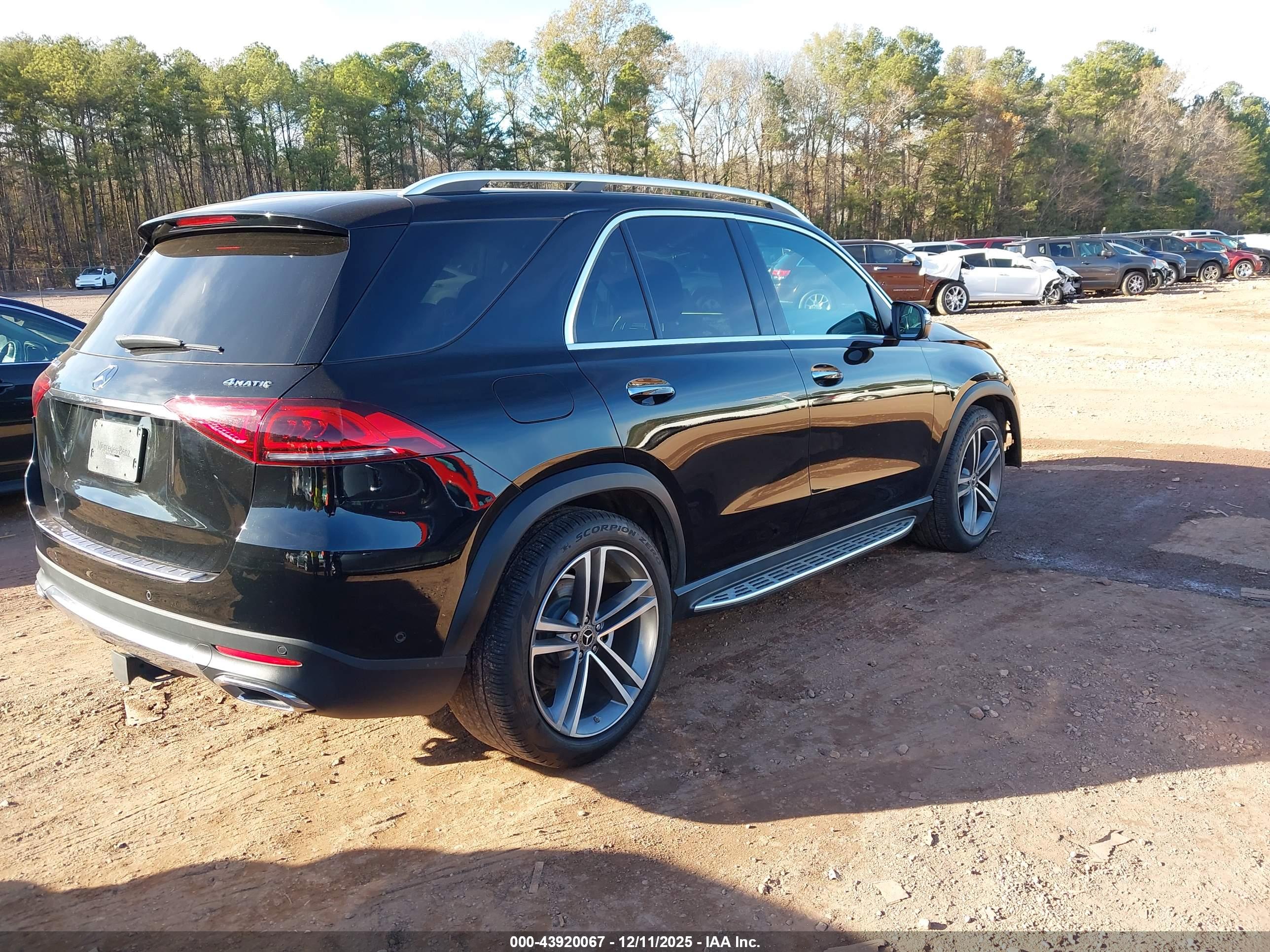 MERCEDES-BENZ GLE image 4