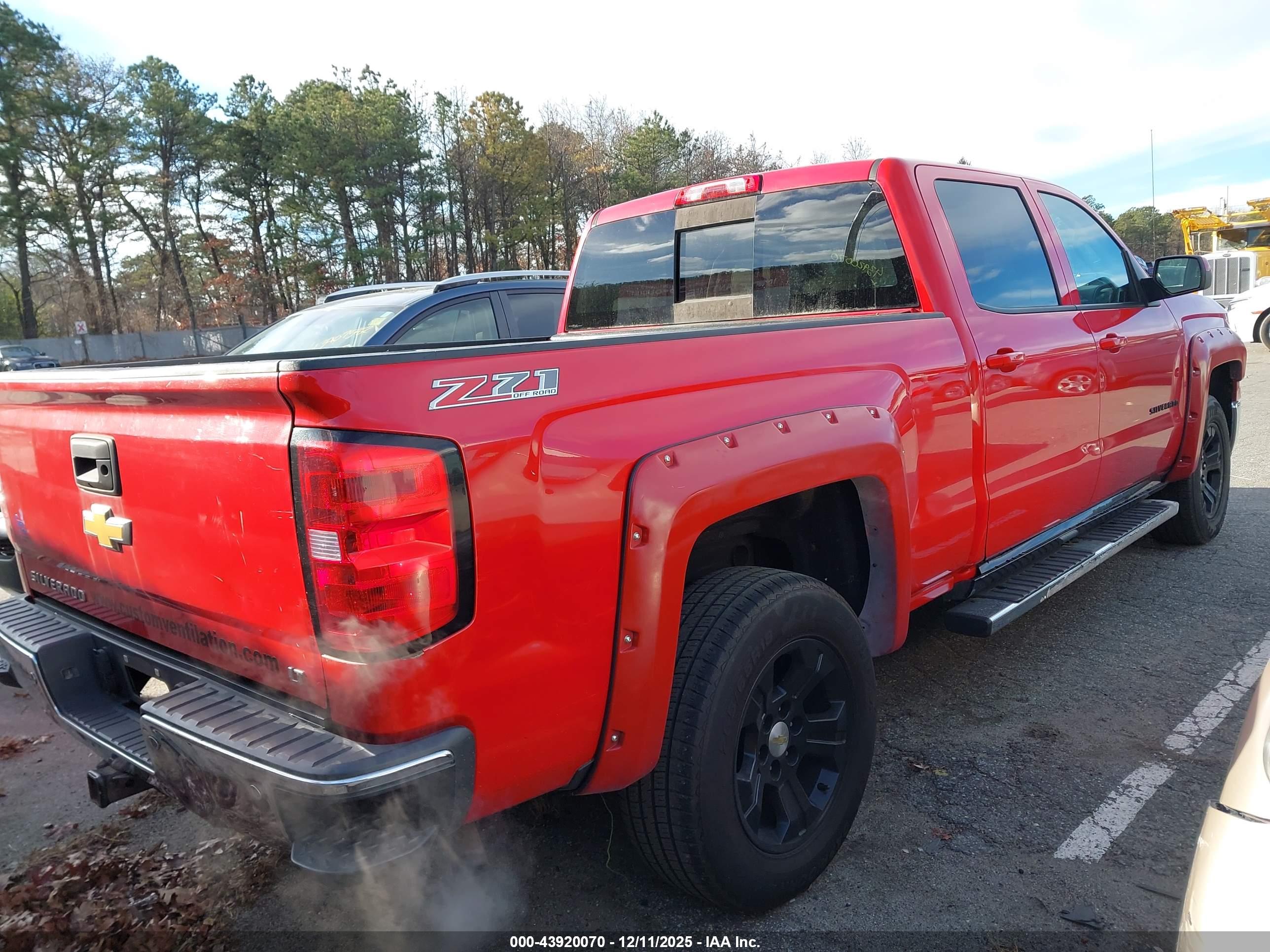 CHEVROLET SILVERADO image 4