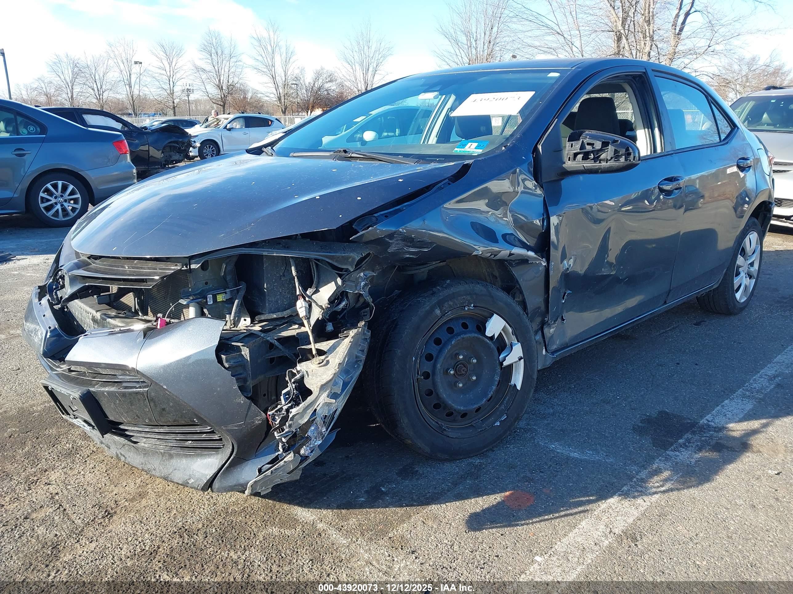 TOYOTA COROLLA image 2