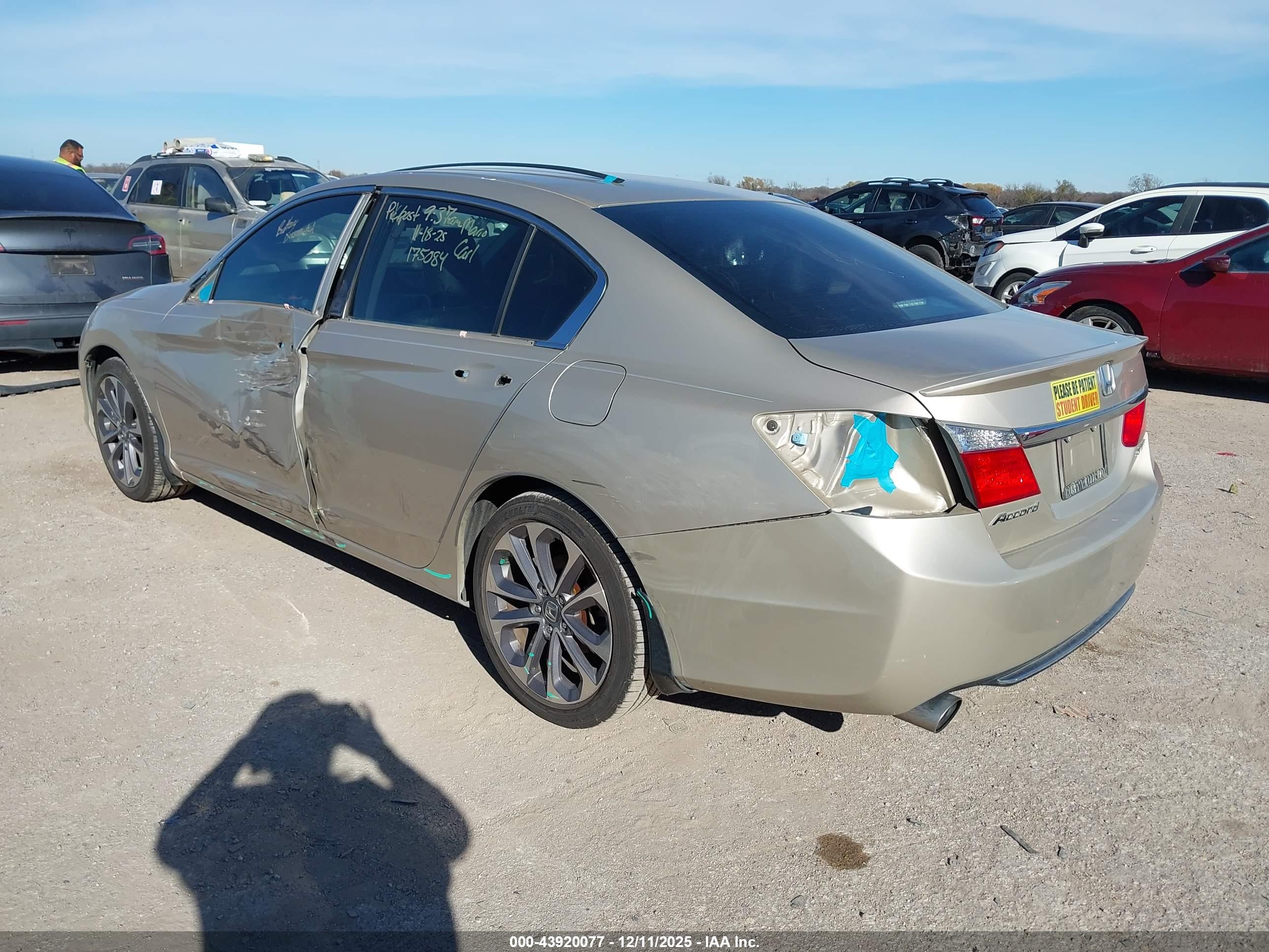 HONDA ACCORD image 3