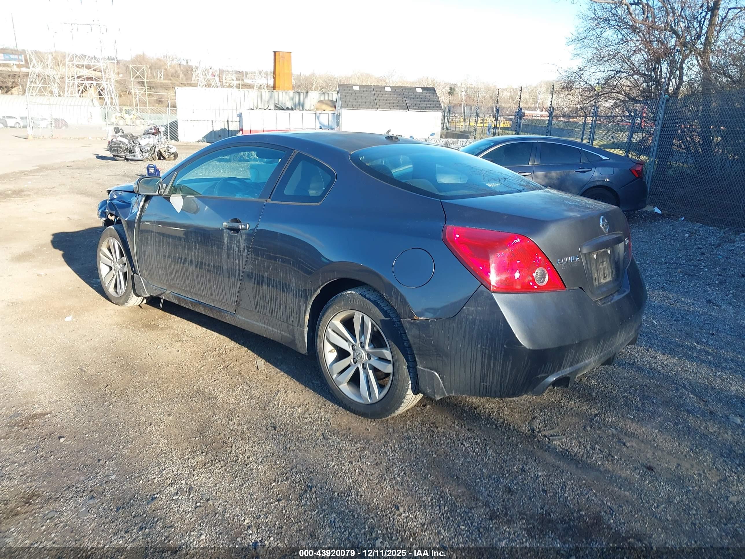 NISSAN ALTIMA image 3