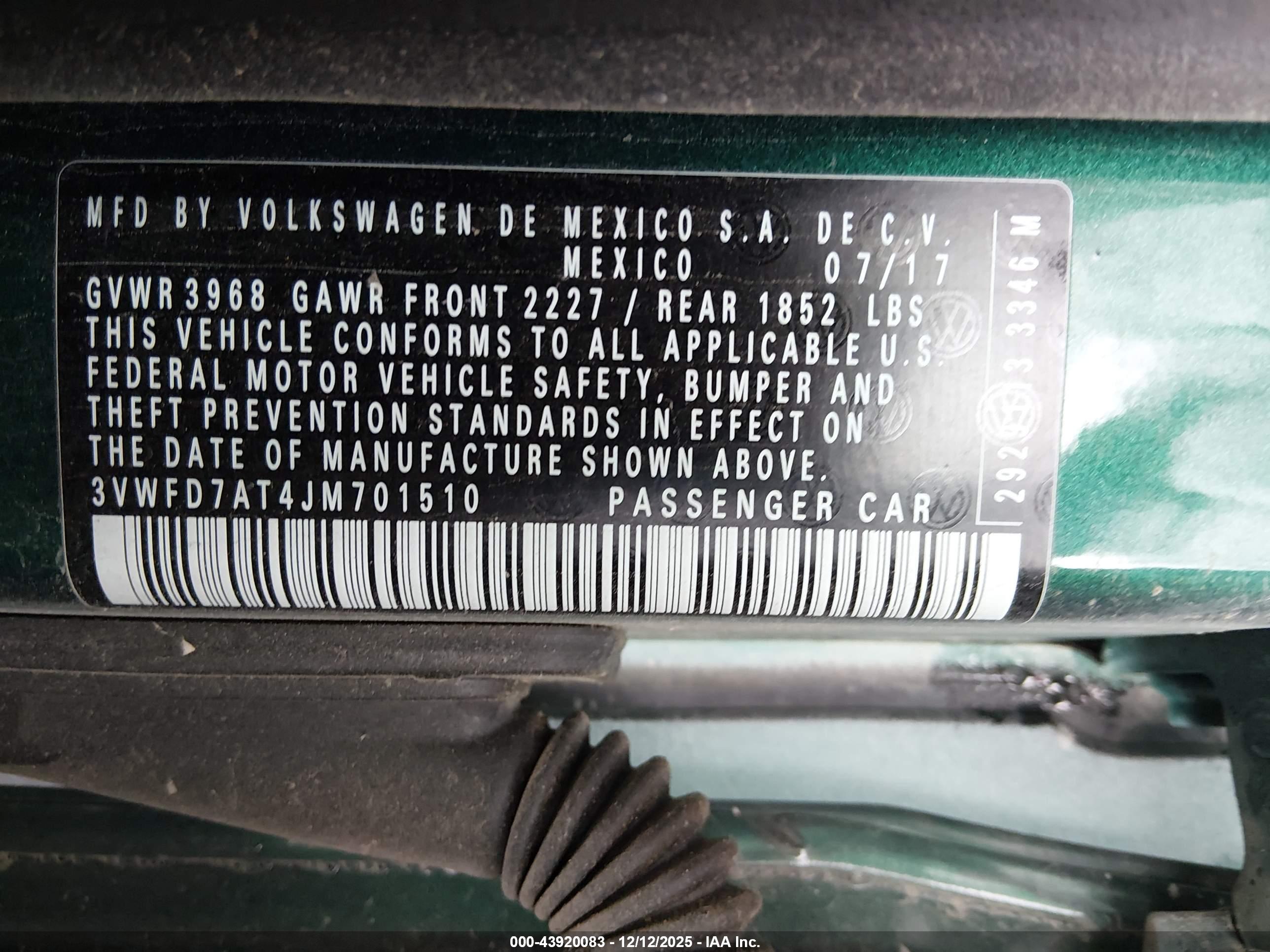 VOLKSWAGEN BEETLE image 9