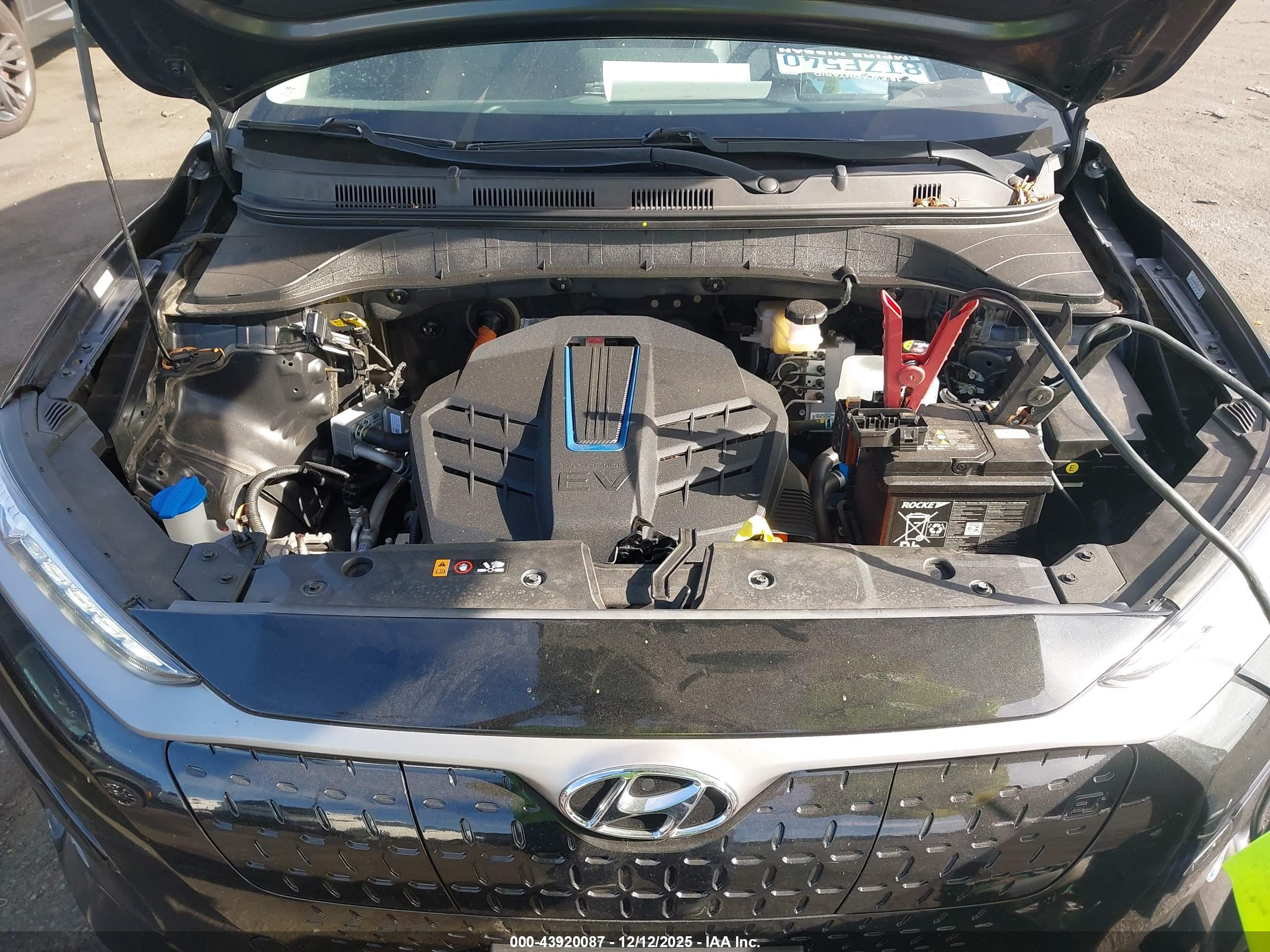 HYUNDAI KONA image 10