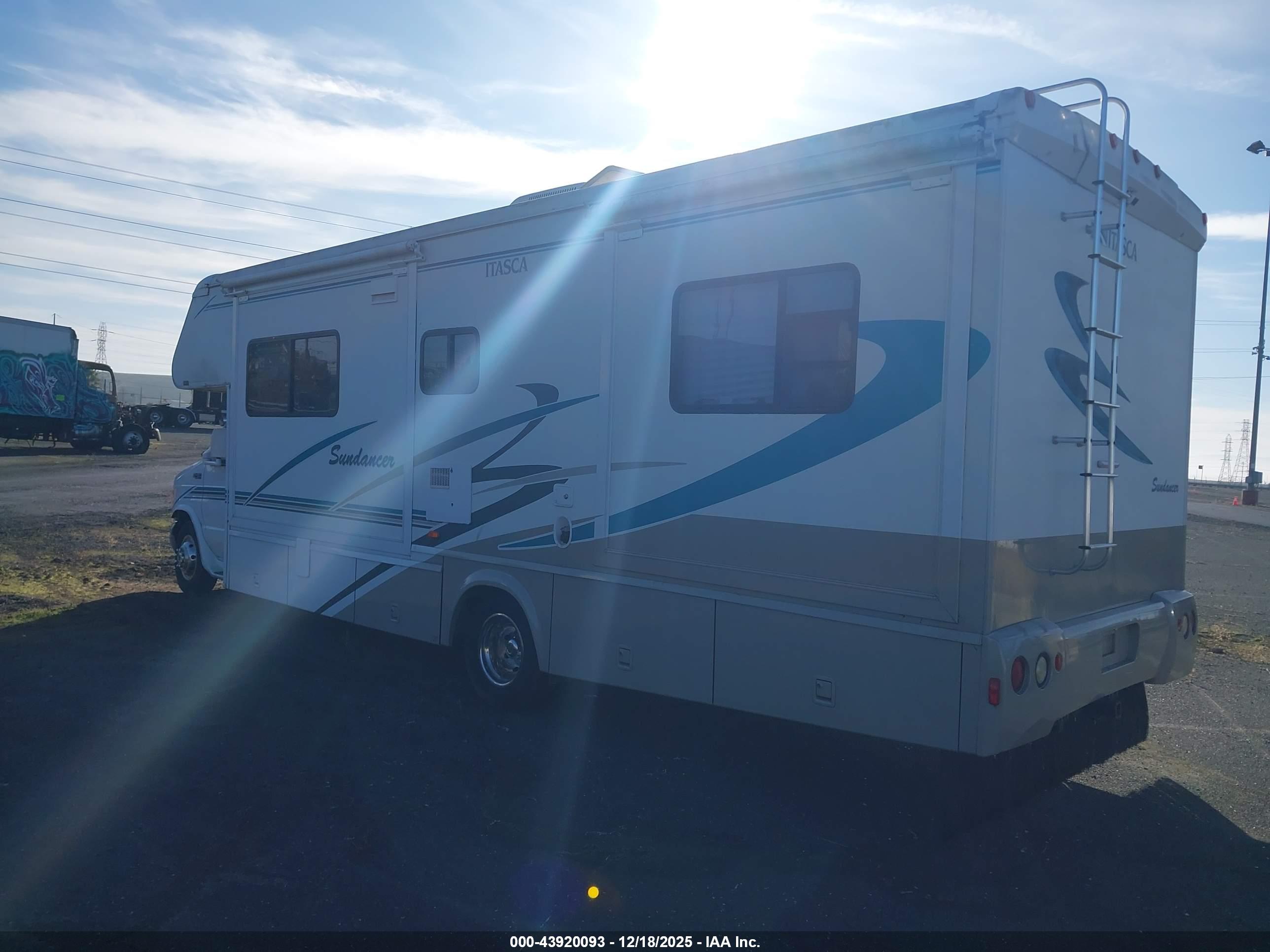 FORD E-450 image 3
