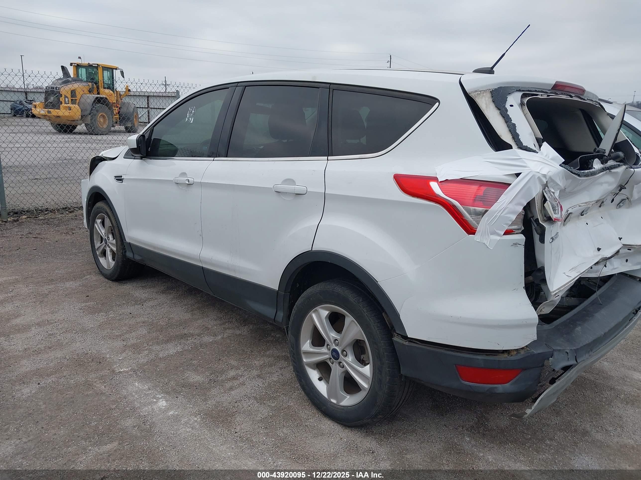 FORD ESCAPE image 3