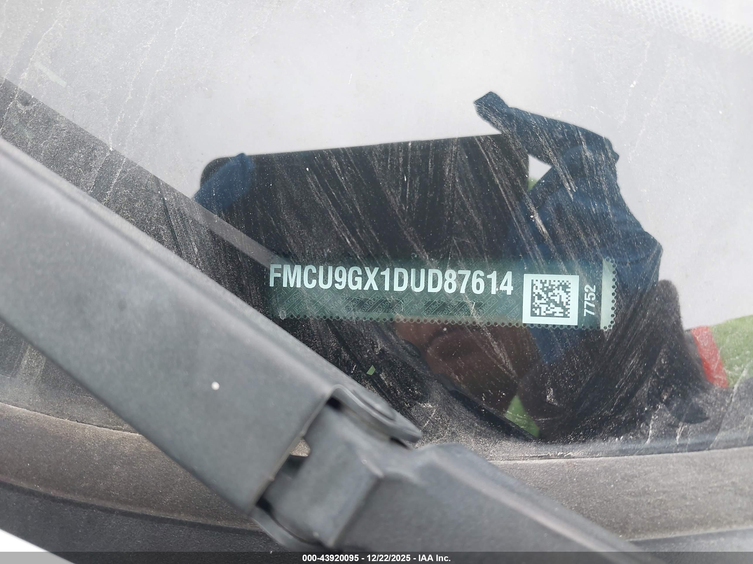 FORD ESCAPE image 9