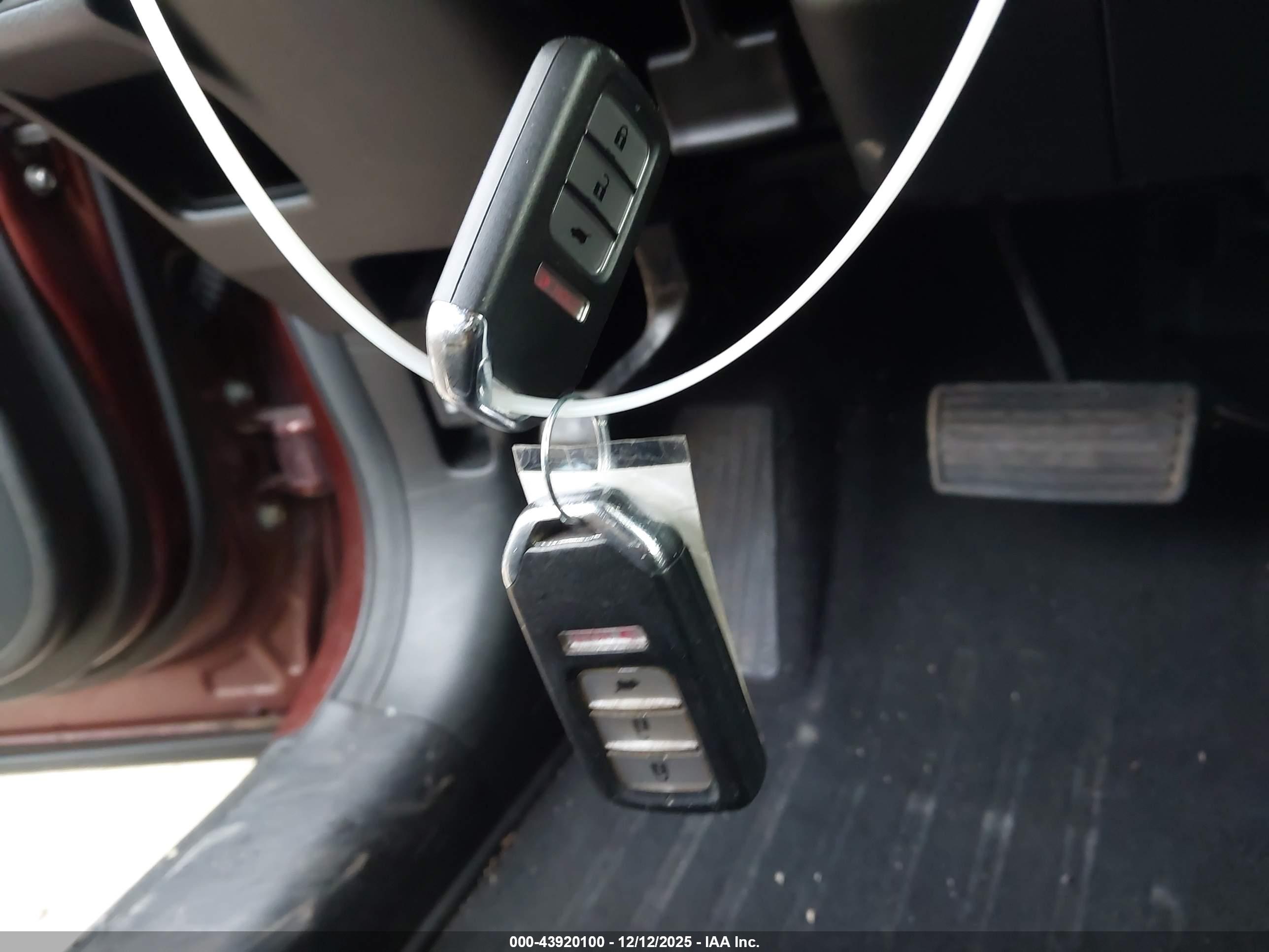 HONDA CR-V image 11