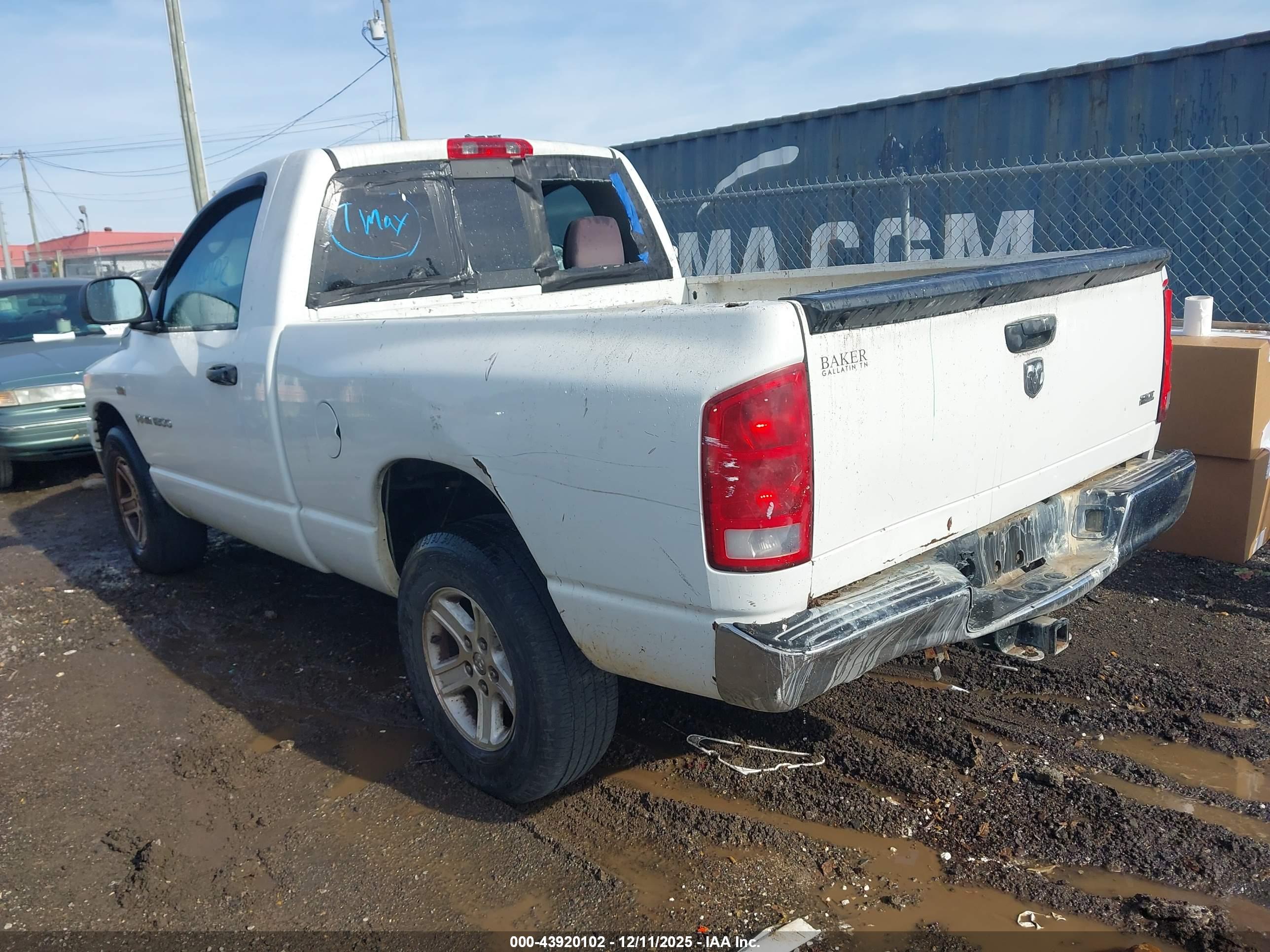 DODGE RAM image 3