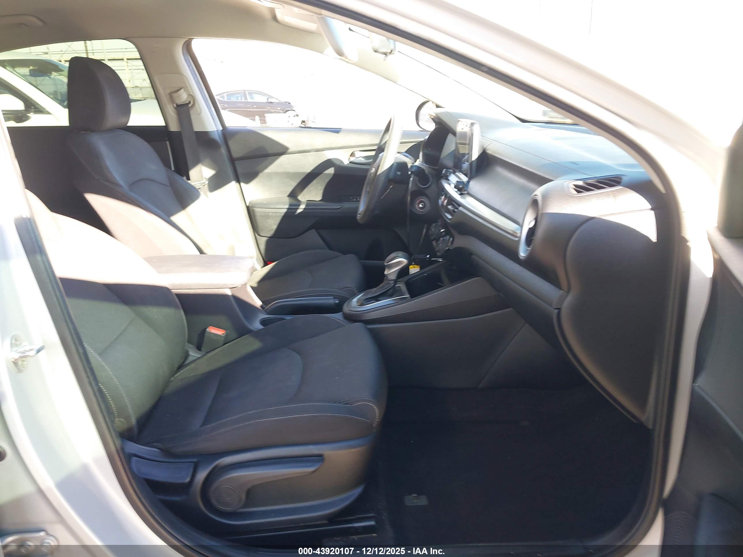 KIA FORTE image 5