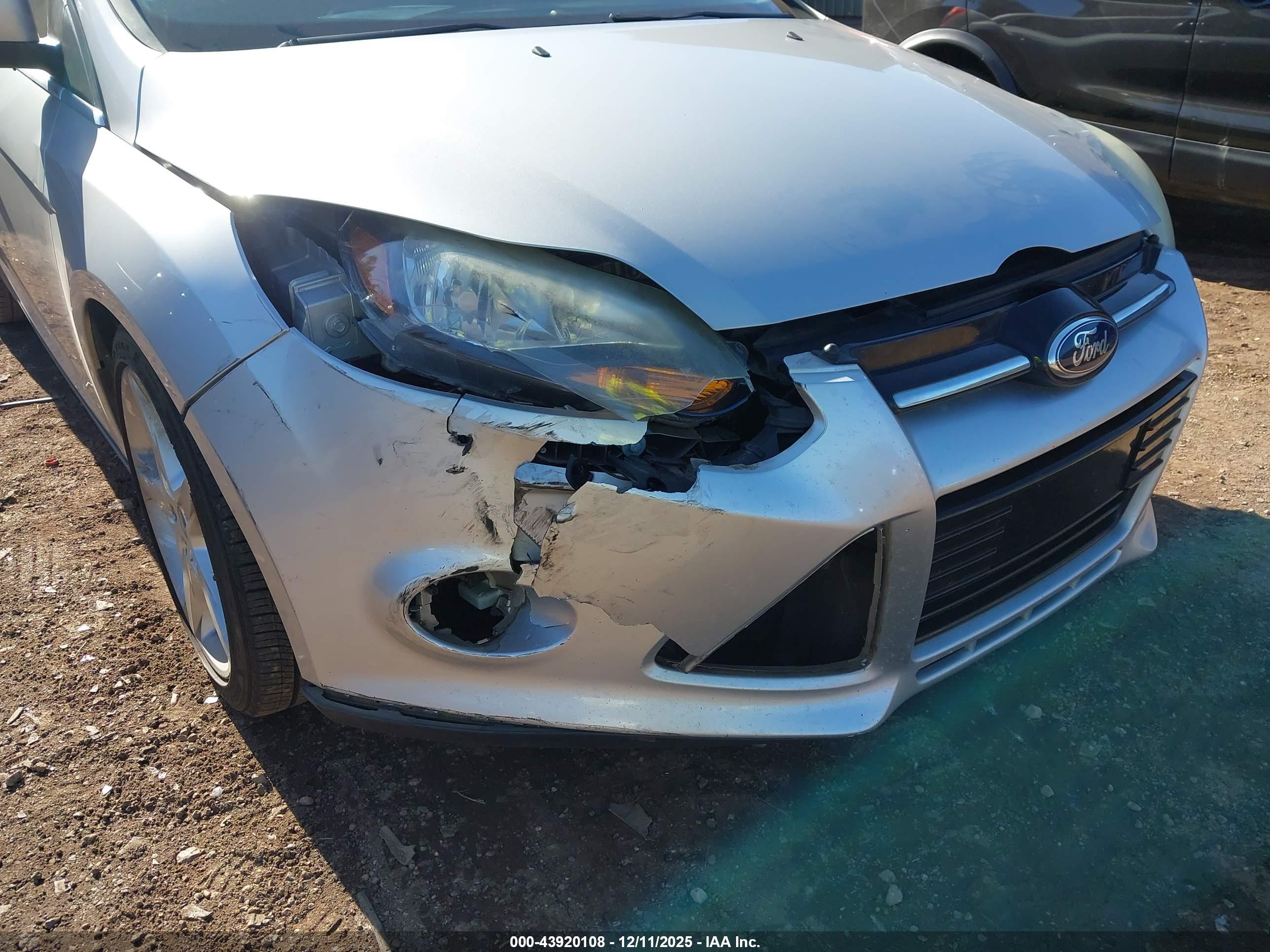 FORD FOCUS image 6