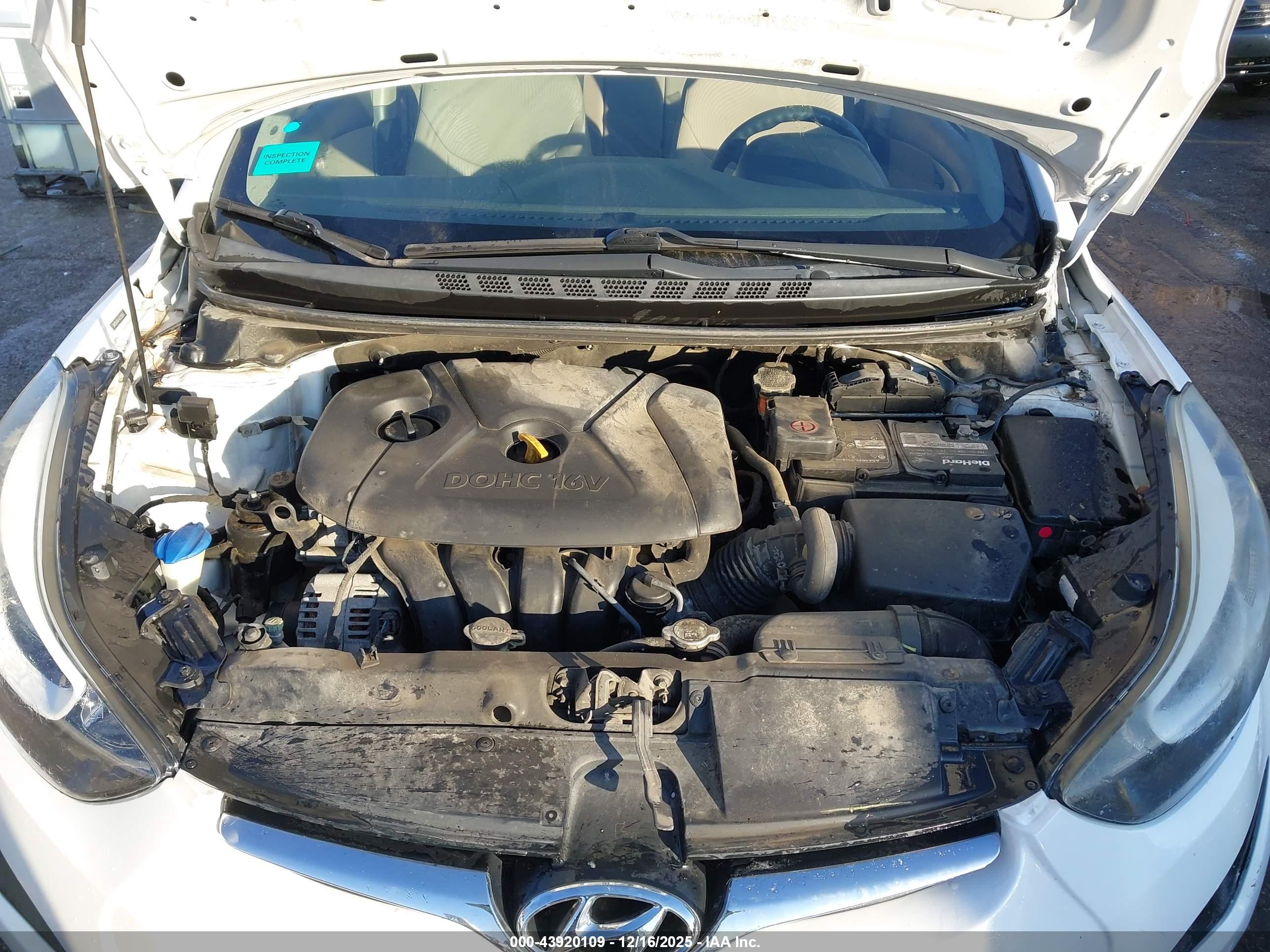 HYUNDAI ELANTRA image 10