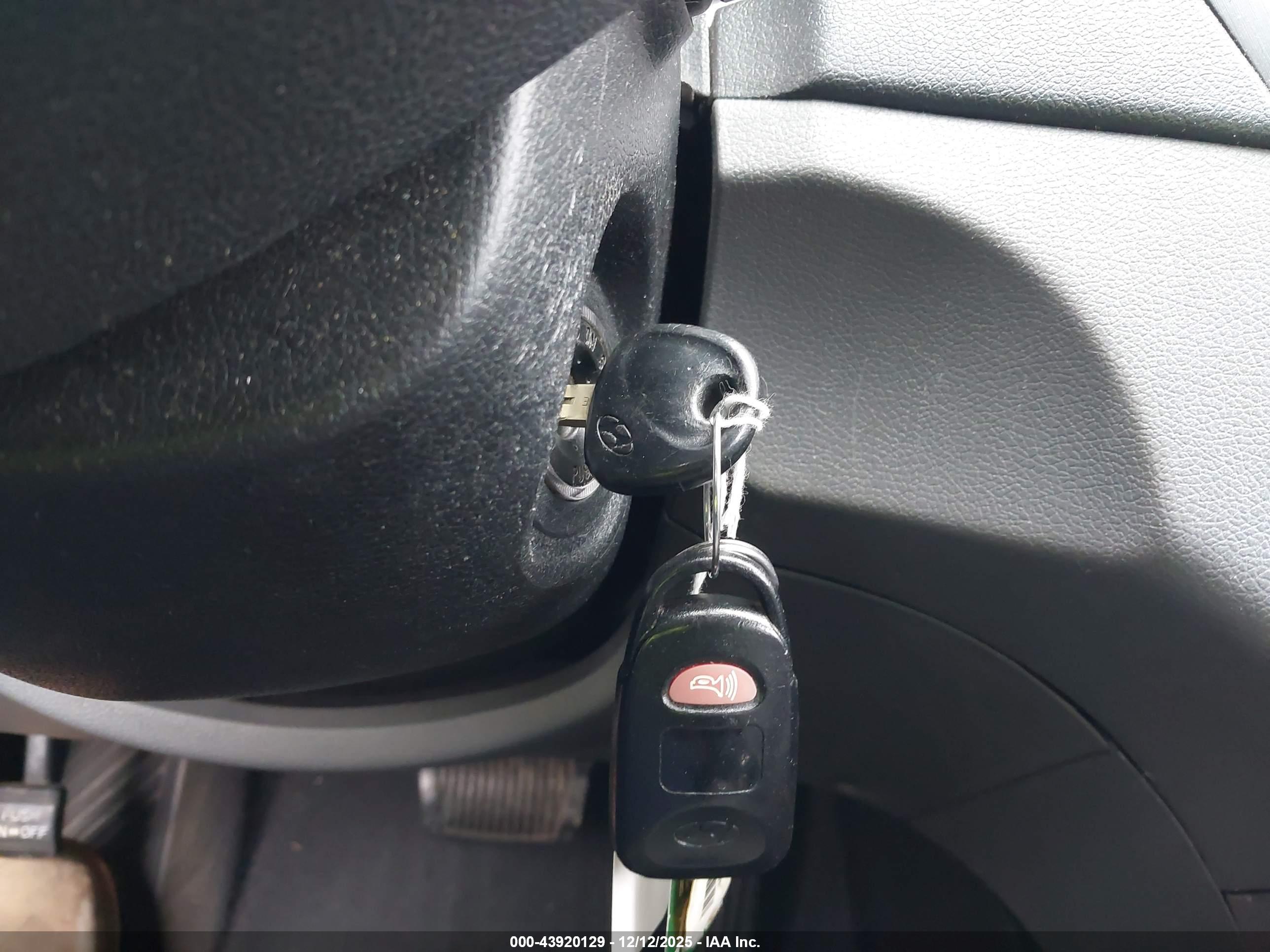 HYUNDAI SONATA image 11