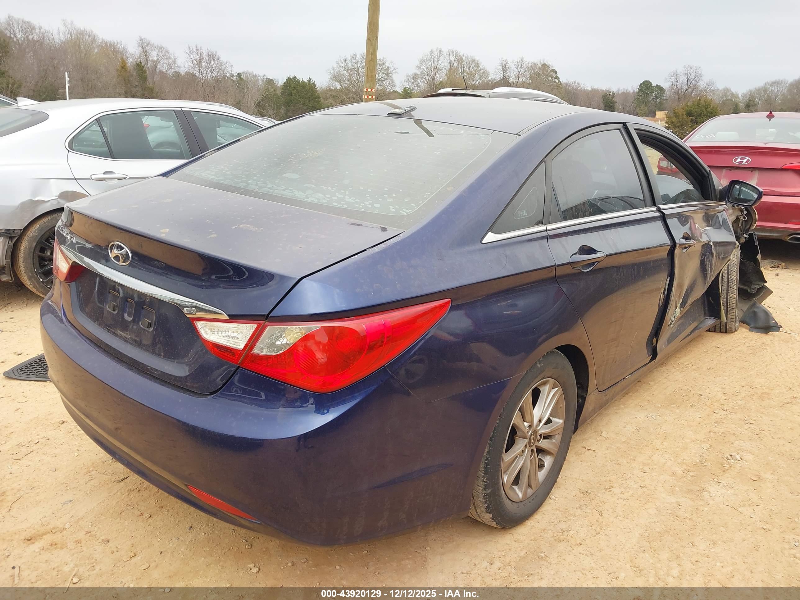 HYUNDAI SONATA image 4
