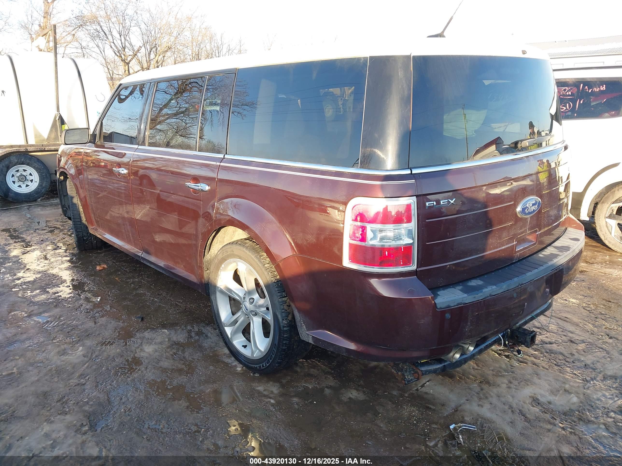 FORD FLEX image 3