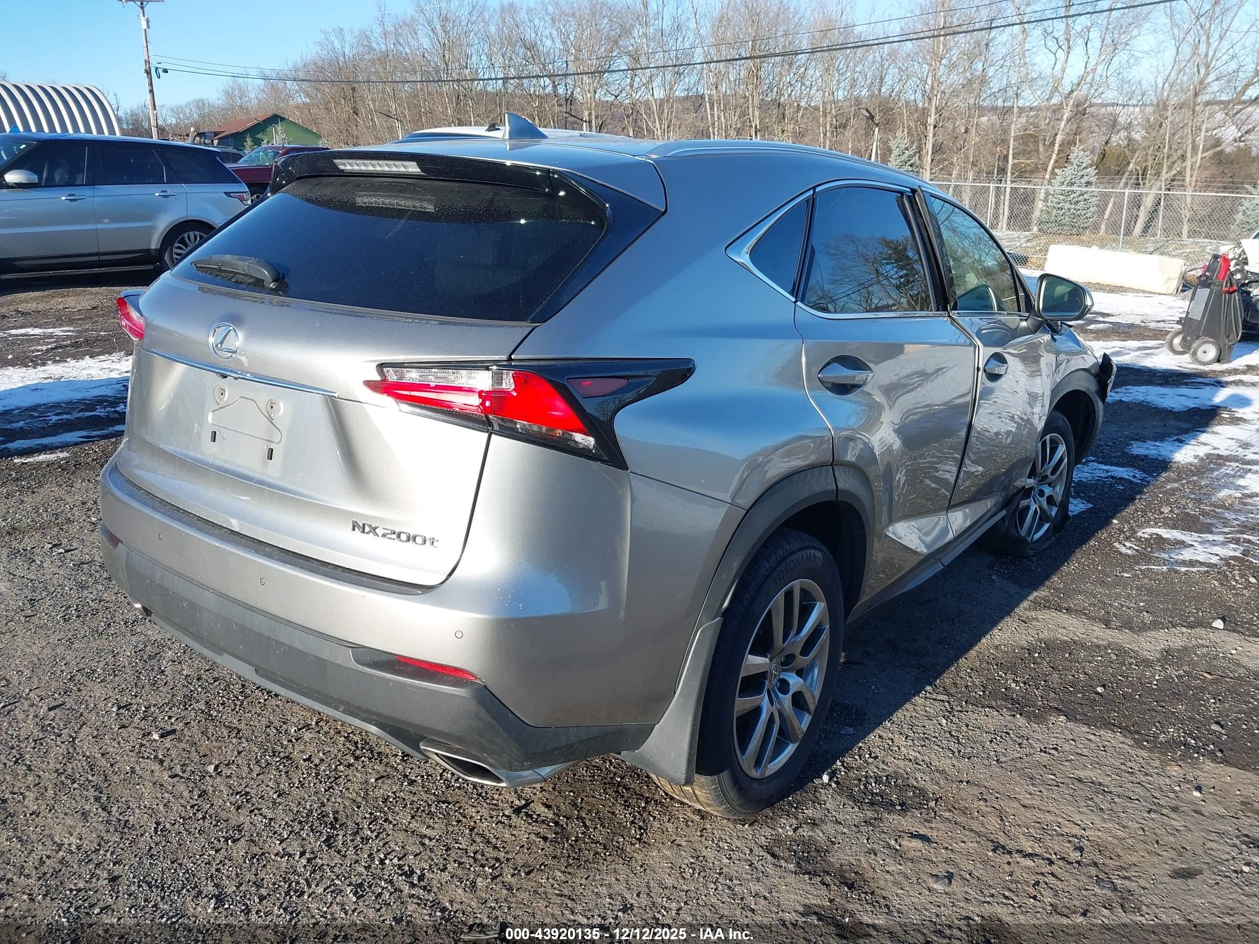 LEXUS NX image 4