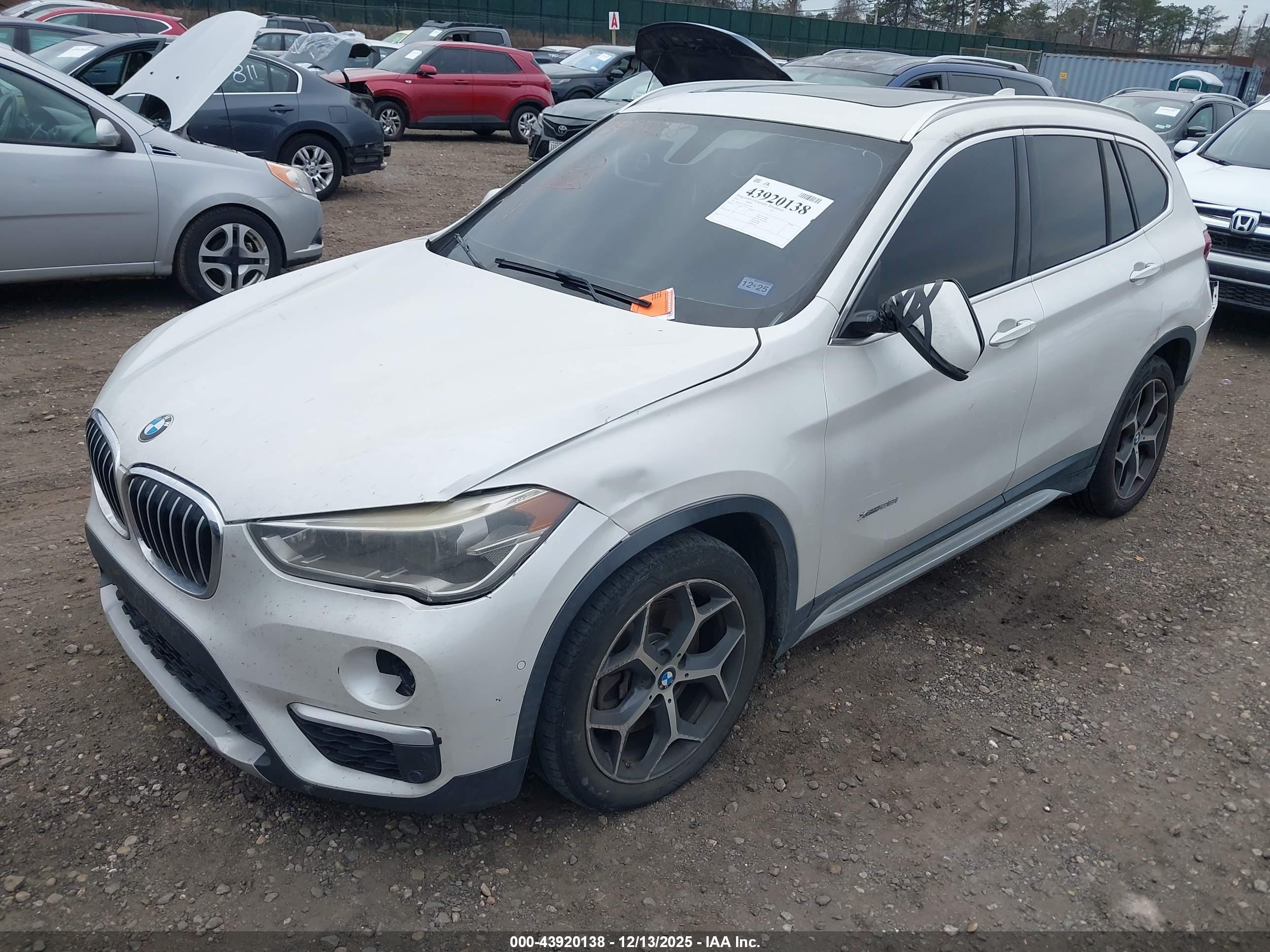 BMW X1 image 2
