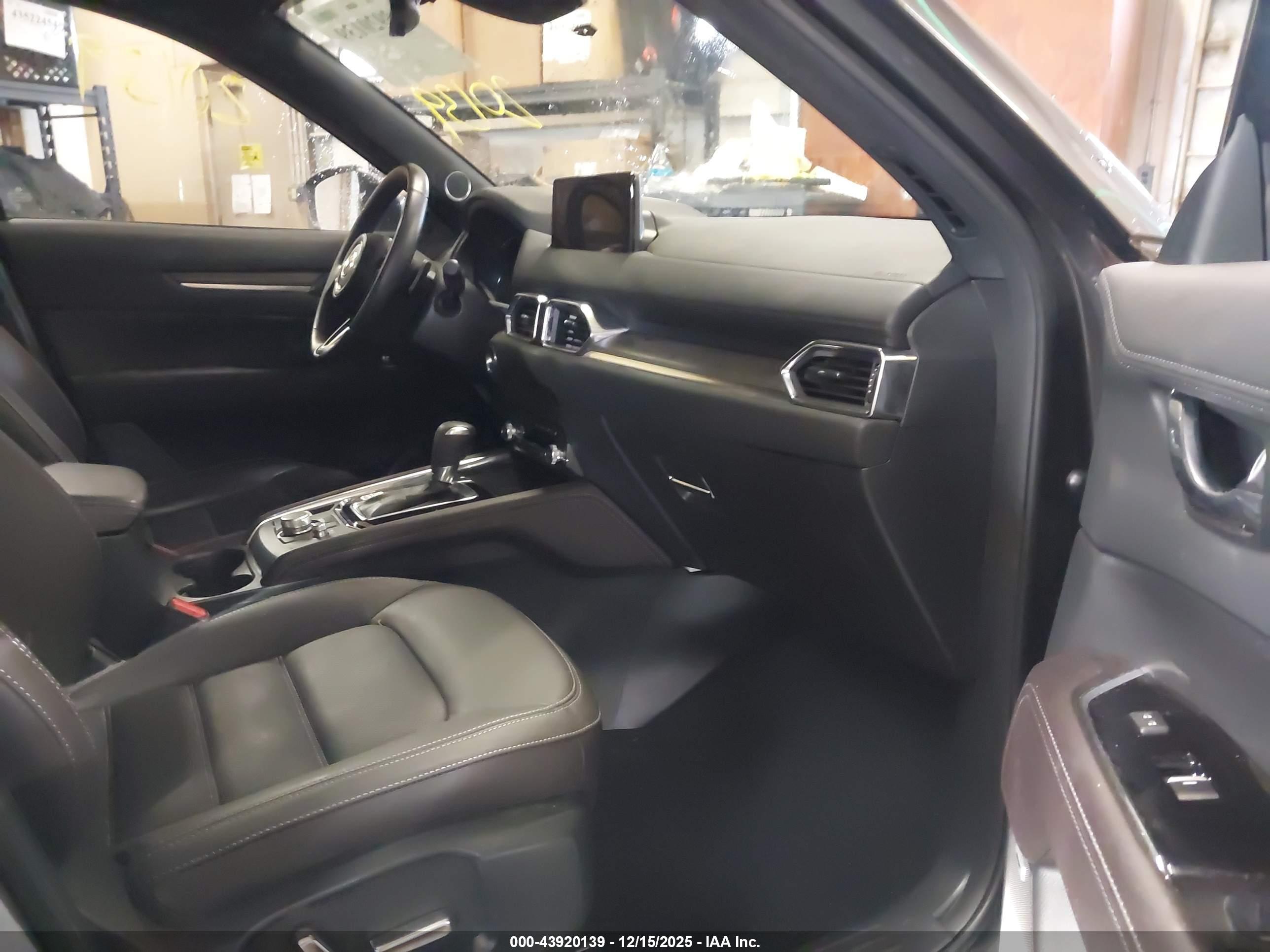 MAZDA CX-5 image 5