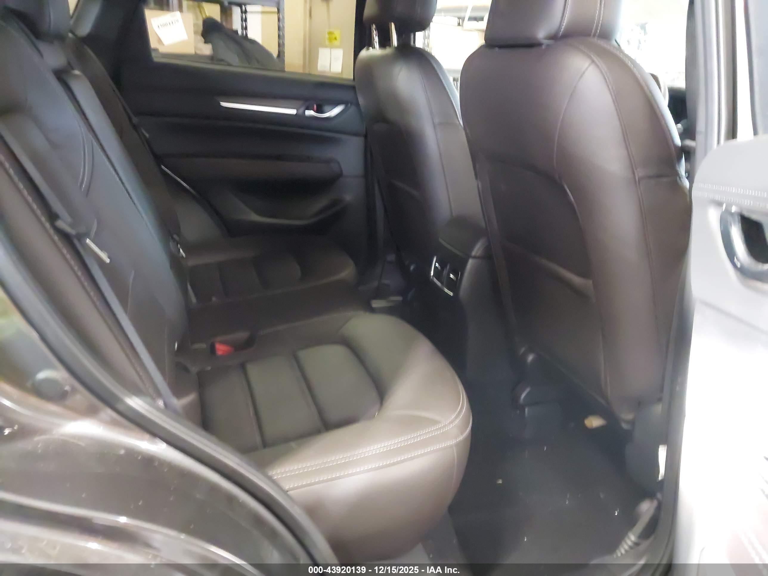 MAZDA CX-5 image 8