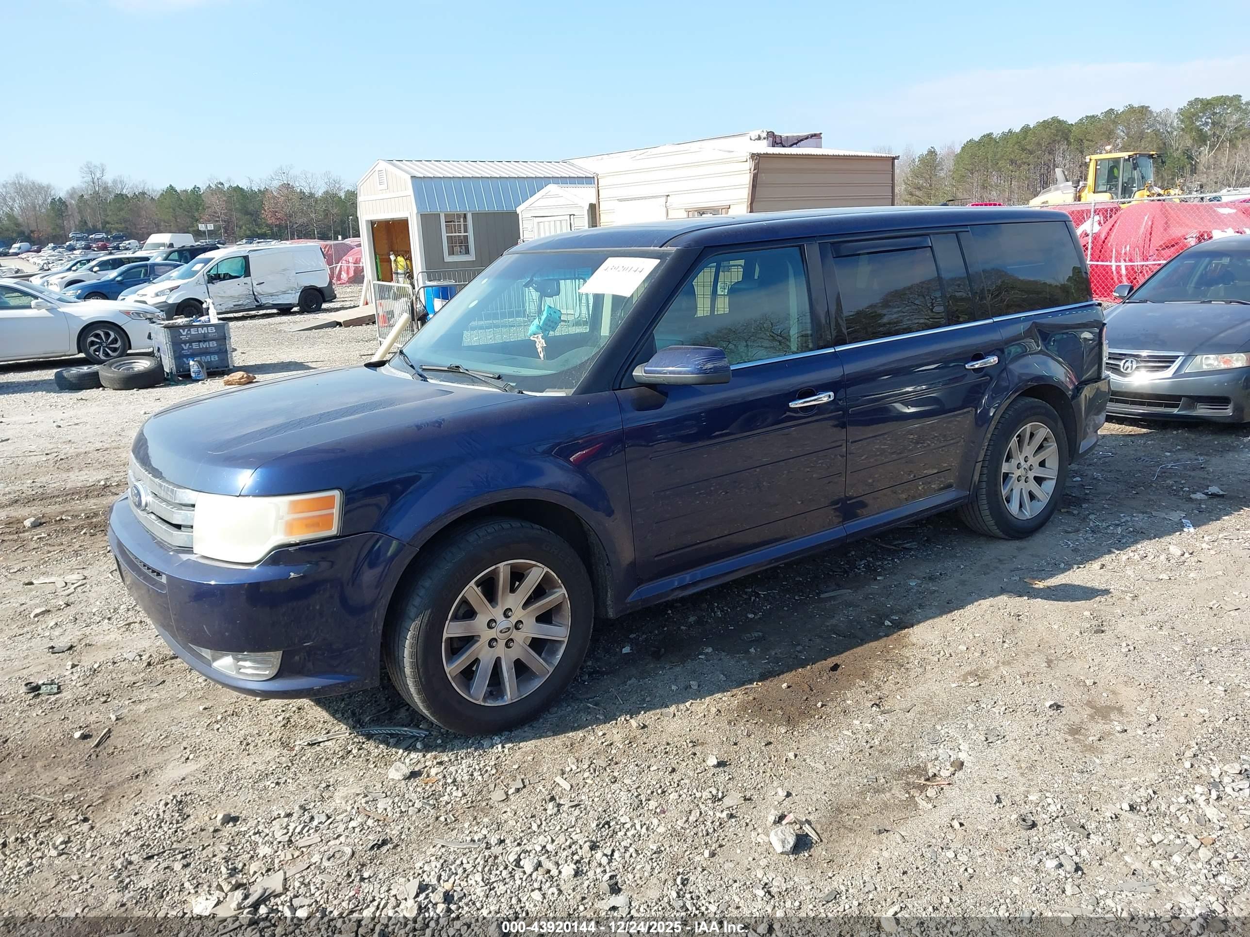 FORD FLEX image 2